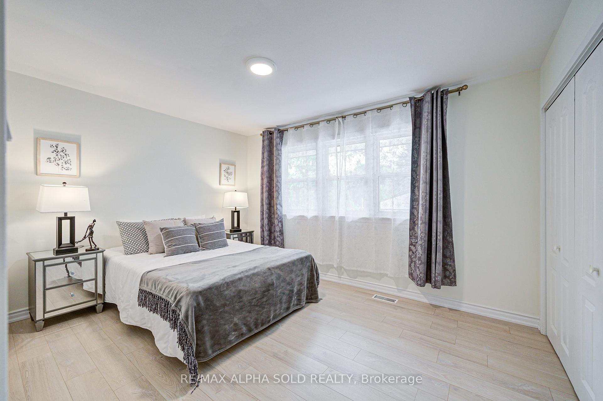 Photo 23 of 16 Arrowflight Drive, Markham, Bullock — HOMEH