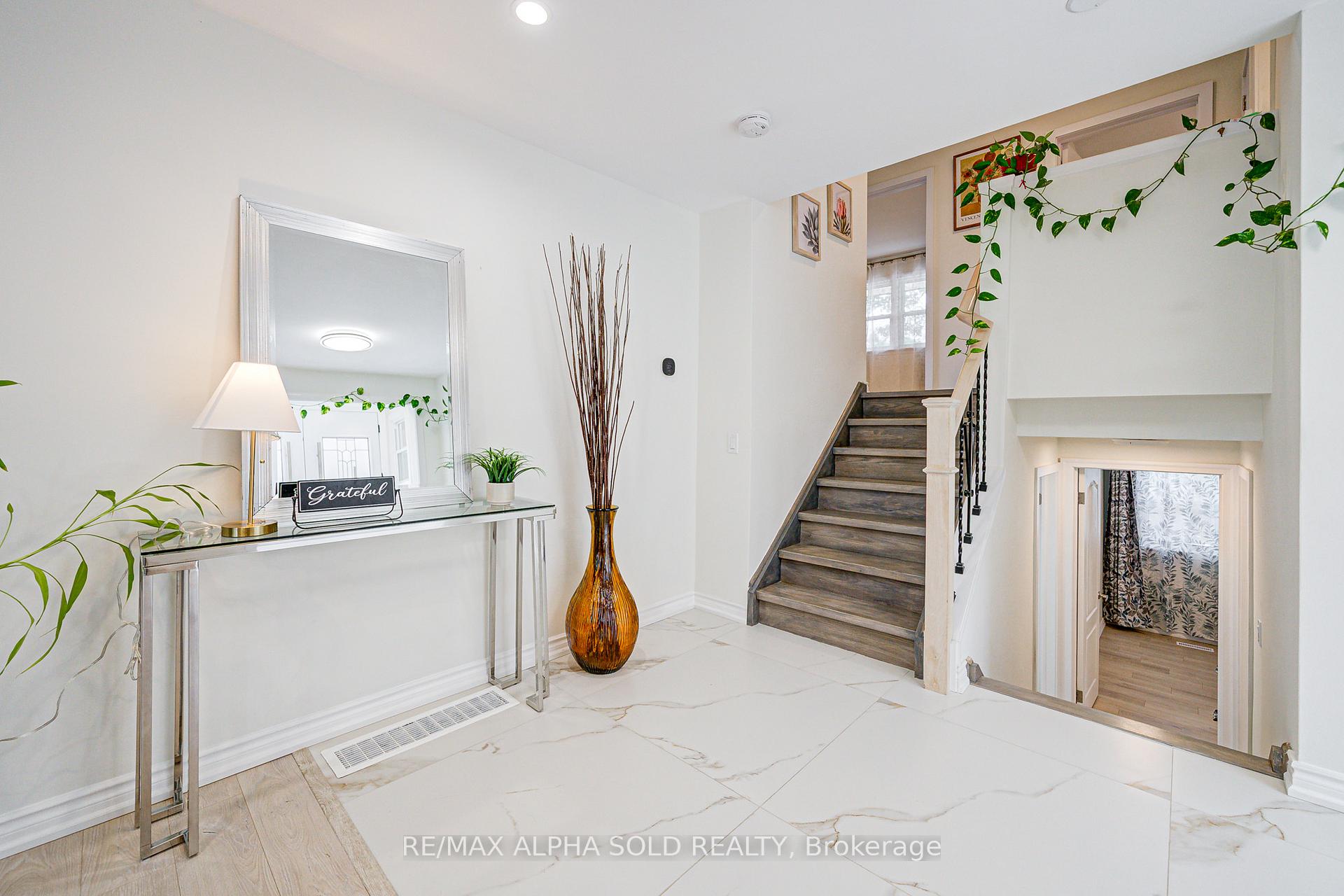 Photo 25 of 16 Arrowflight Drive, Markham, Bullock — HOMEH