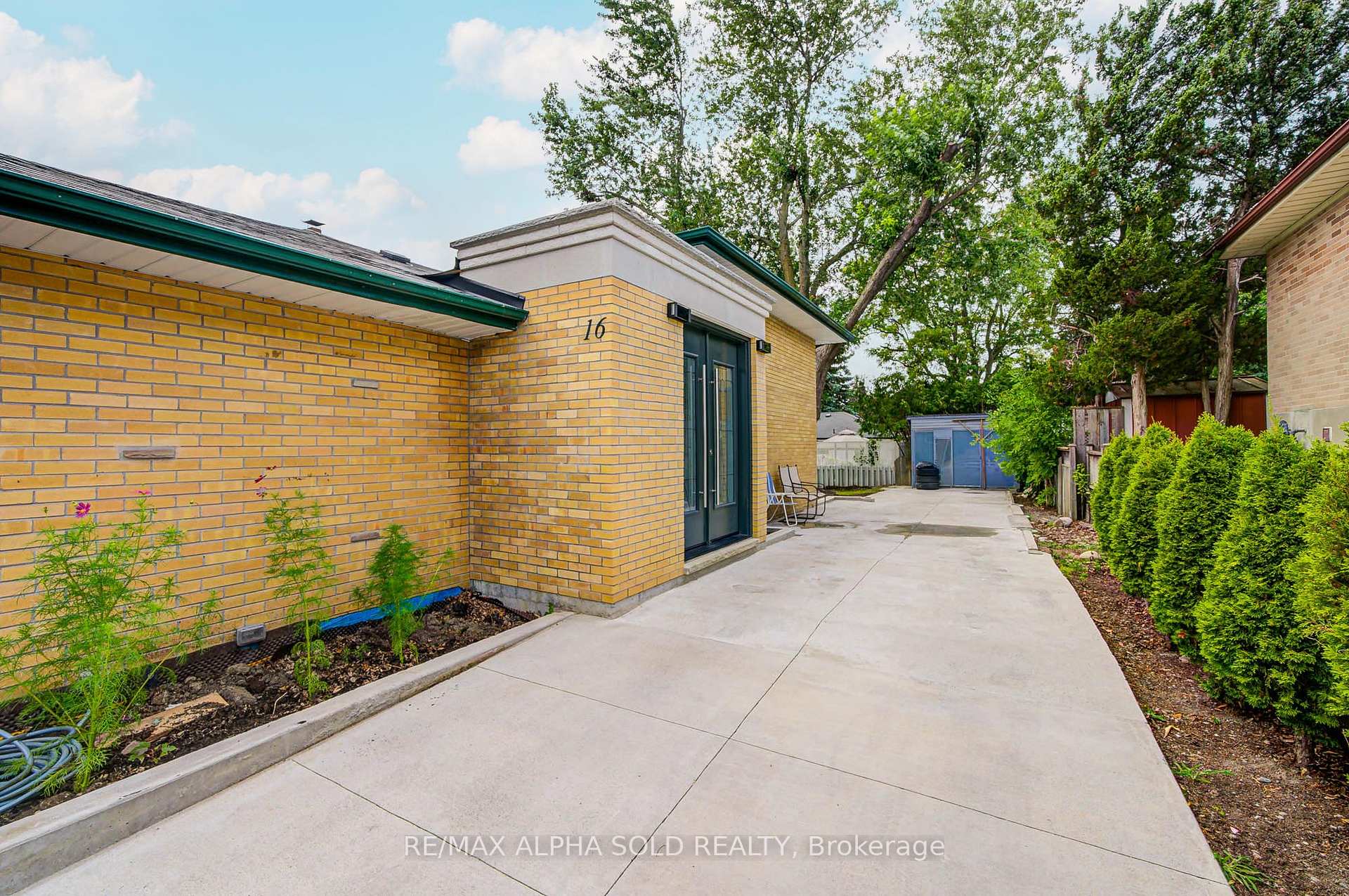 Photo 43 of 16 Arrowflight Drive, Markham, Bullock — HOMEH