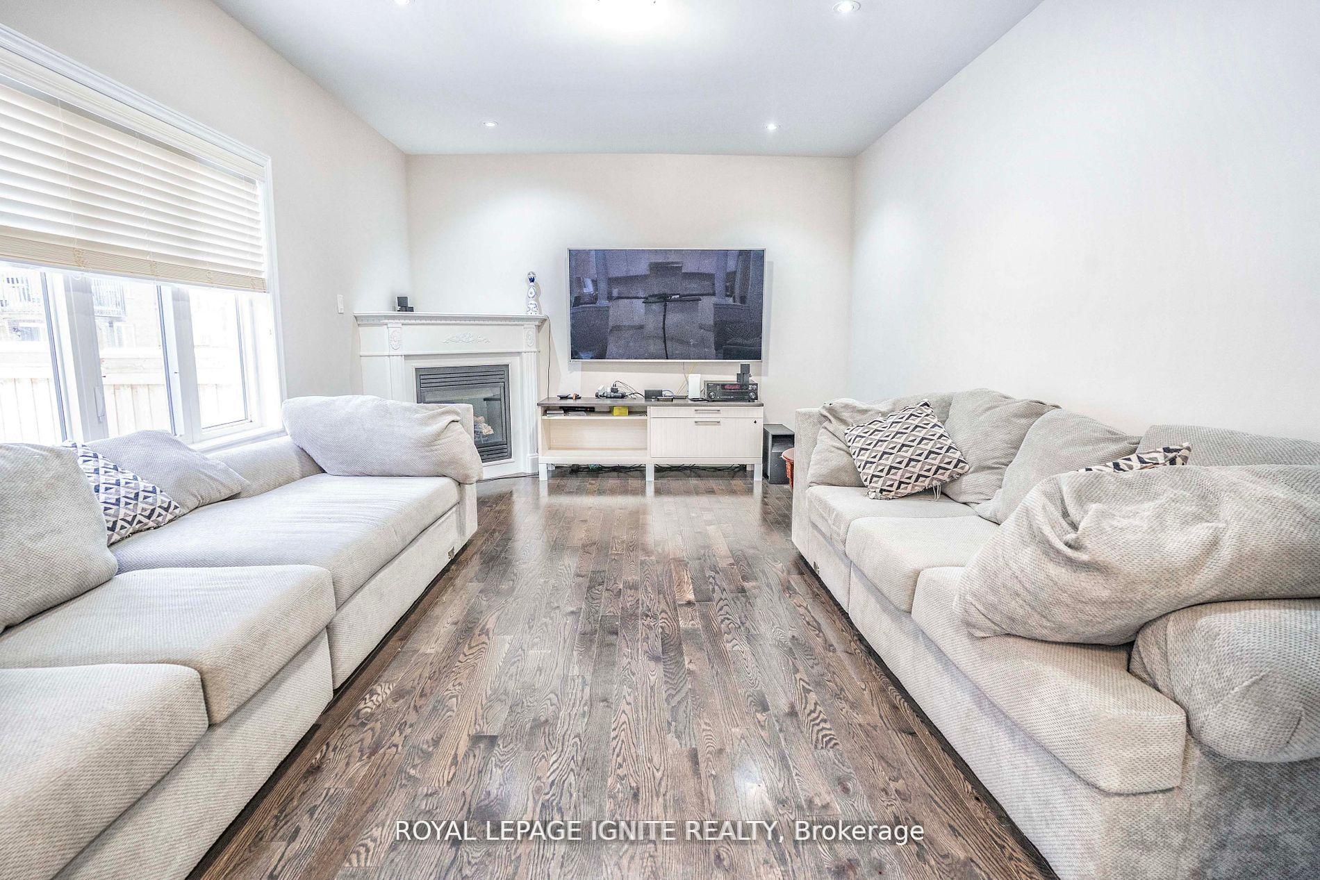 Photo 6 of 1382 Dallman Street, Innisfil, Lefroy — HOMEH