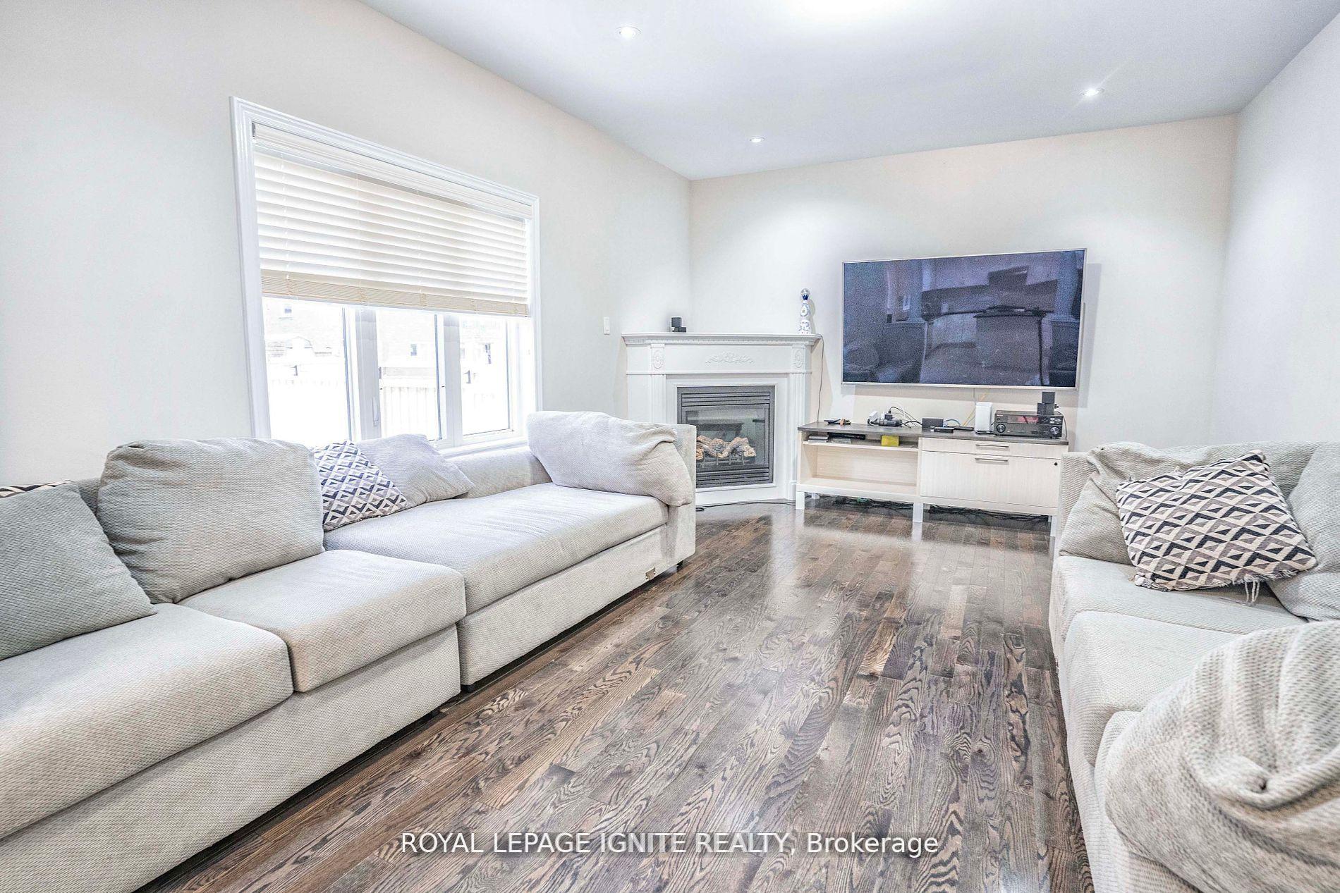 Photo 7 of 1382 Dallman Street, Innisfil, Lefroy — HOMEH