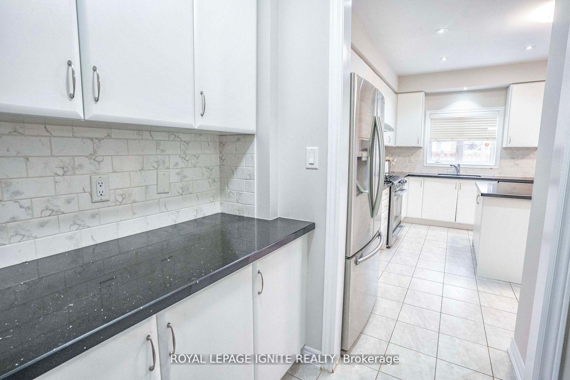Photo 15 of 1382 Dallman Street, Innisfil, Lefroy — HOMEH