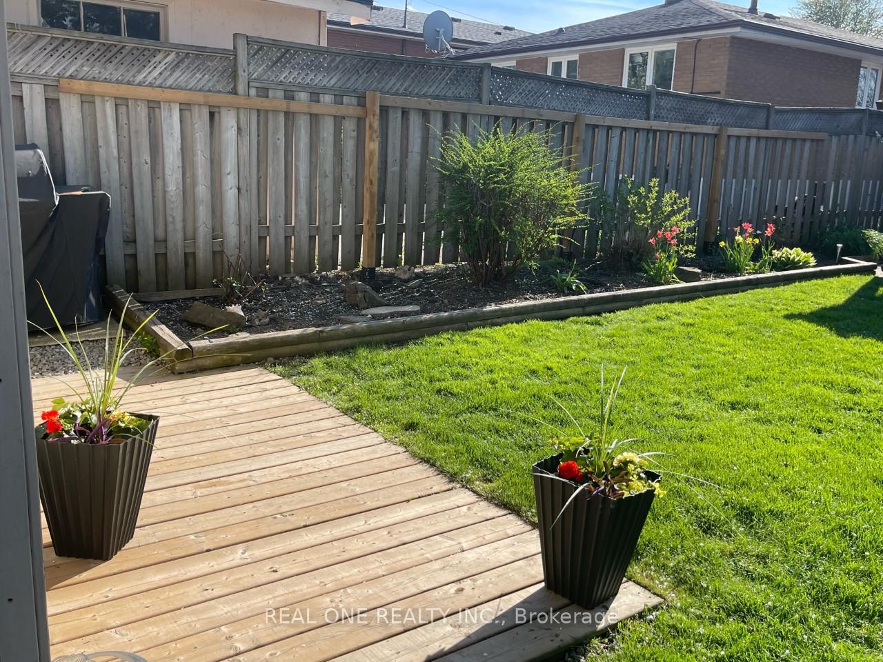 Photo 27 of 103 Burrwood Drive, Hamilton, Rolston — HOMEH