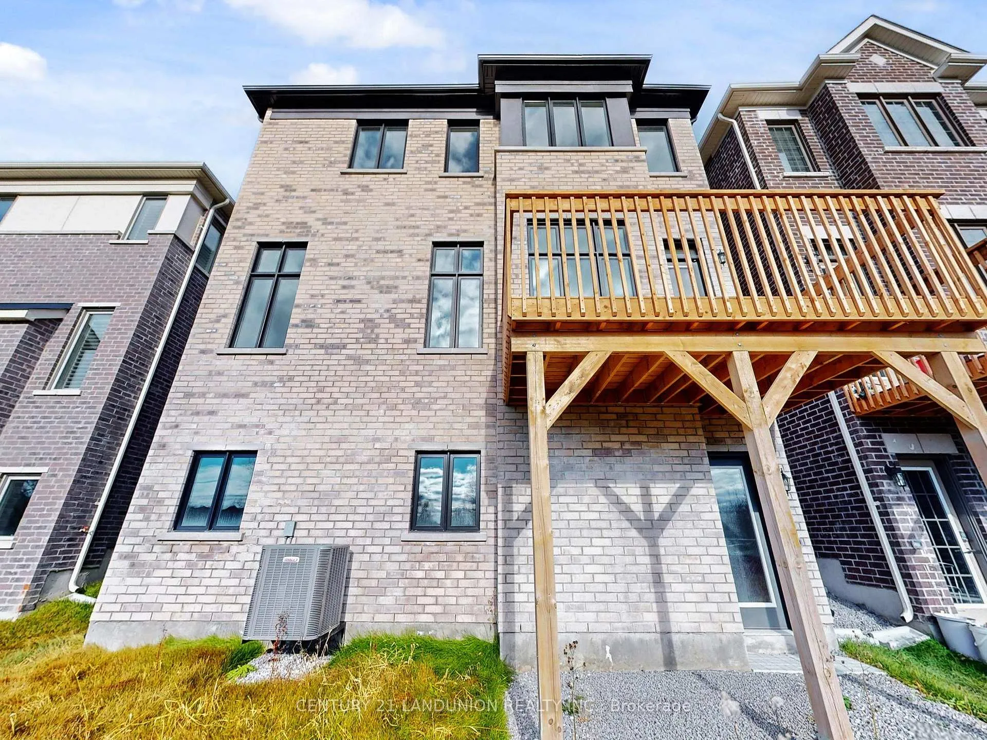 Photo 47 of 19 Spring Oak Crescent, Markham, Rural Markham — HOMEH