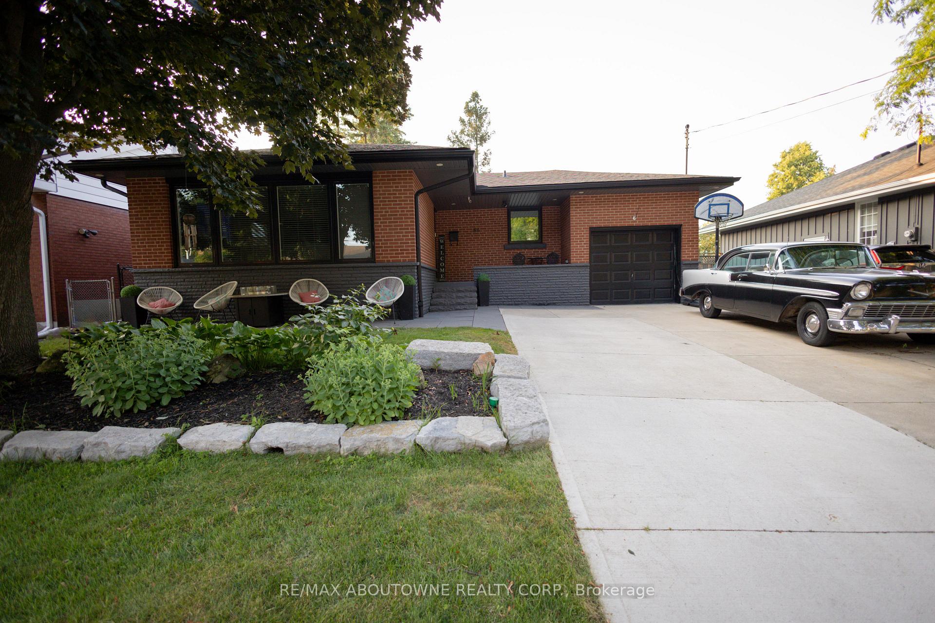 Photo 1 of 66 Grant Boulevard, Hamilton, Dundas — HOMEH
