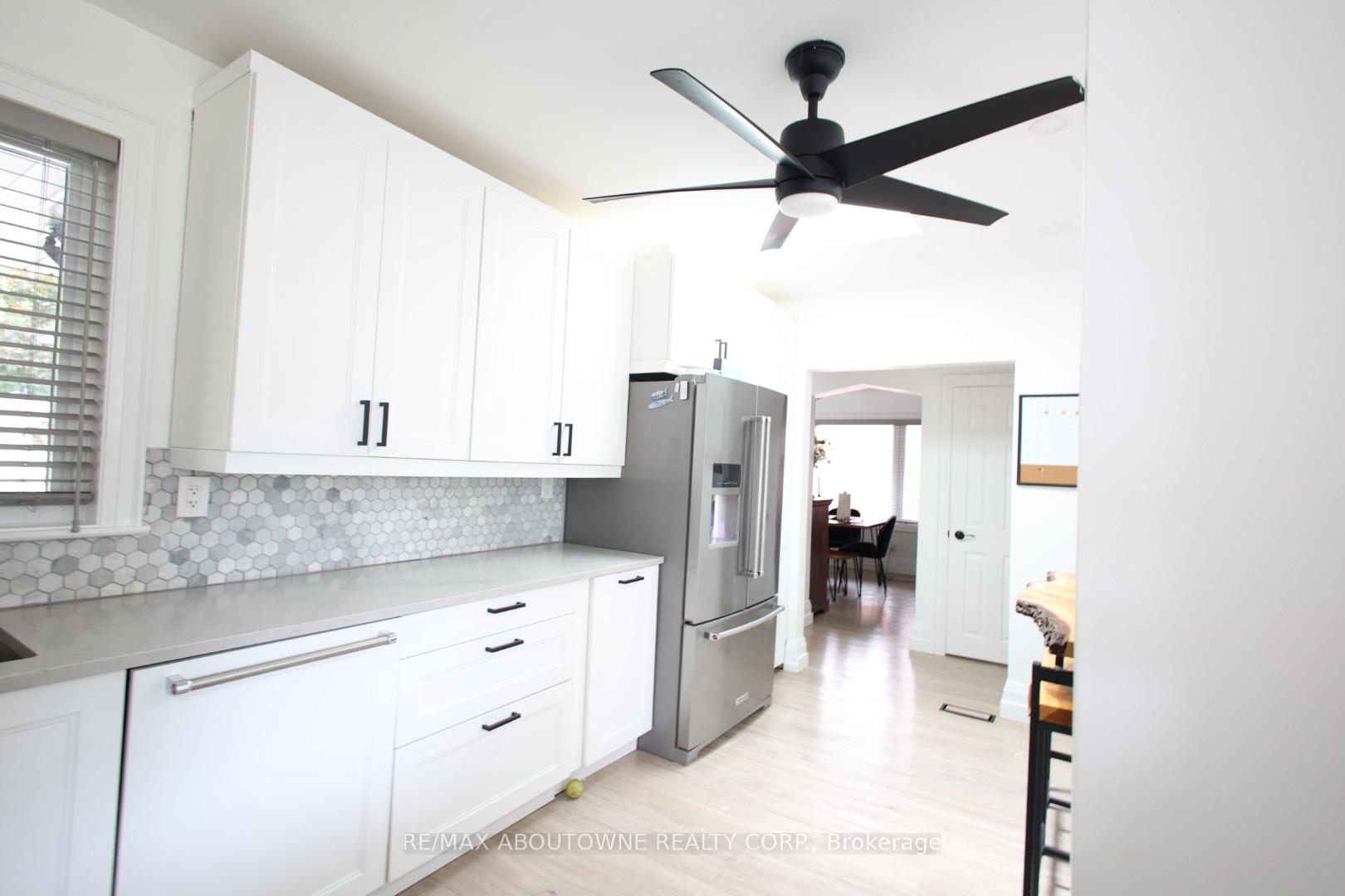 Photo 9 of 66 Grant Boulevard, Hamilton, Dundas — HOMEH
