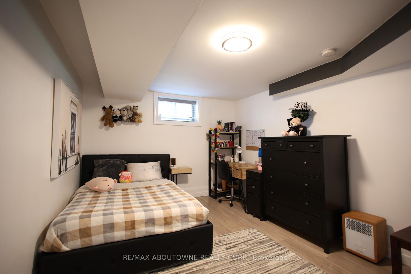 Photo 20 of 66 Grant Boulevard, Hamilton, Dundas — HOMEH