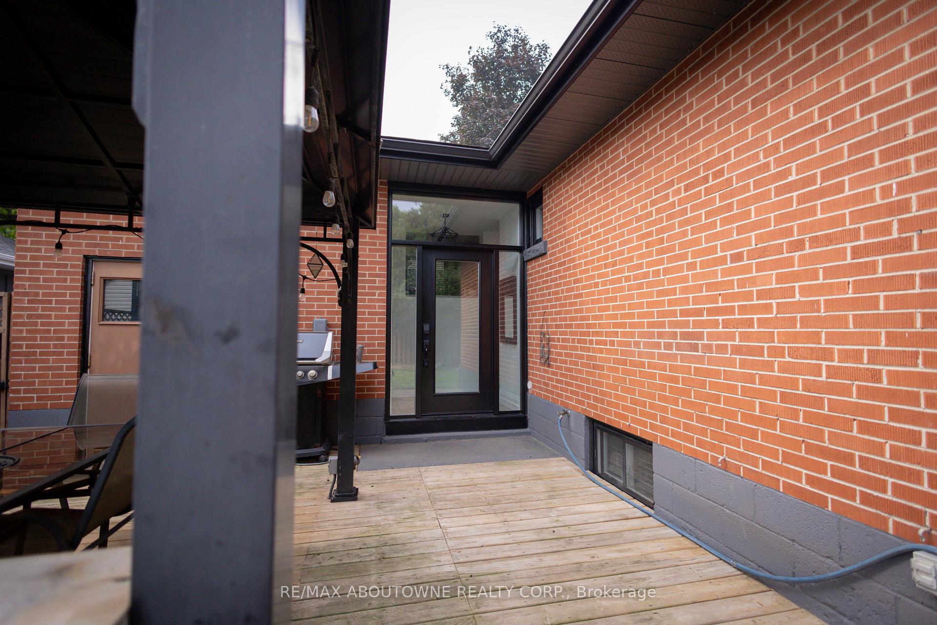 Photo 26 of 66 Grant Boulevard, Hamilton, Dundas — HOMEH
