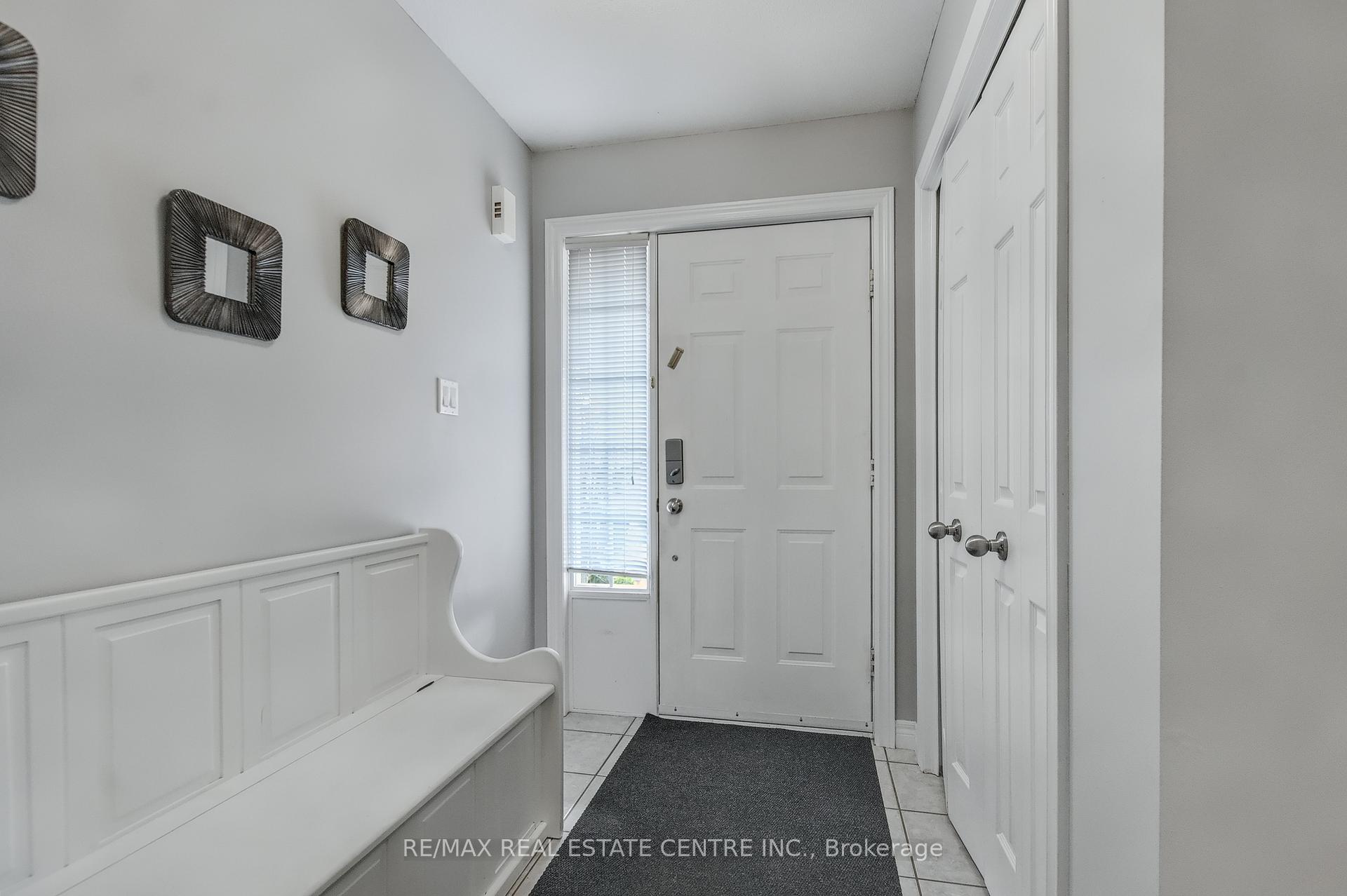 Photo 6 of 194 Hollyridge Crescent, Kitchener — HOMEH