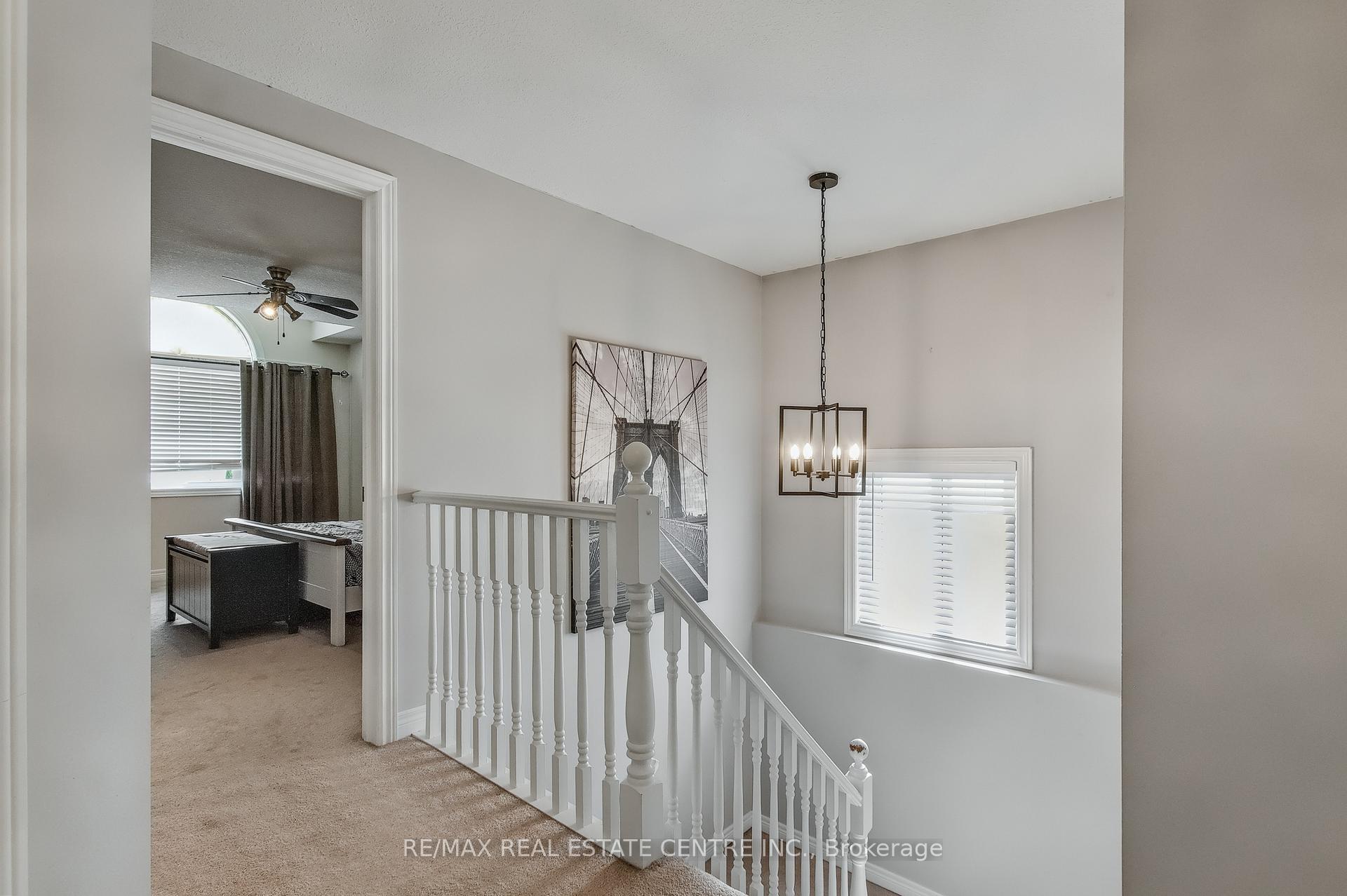 Photo 18 of 194 Hollyridge Crescent, Kitchener — HOMEH