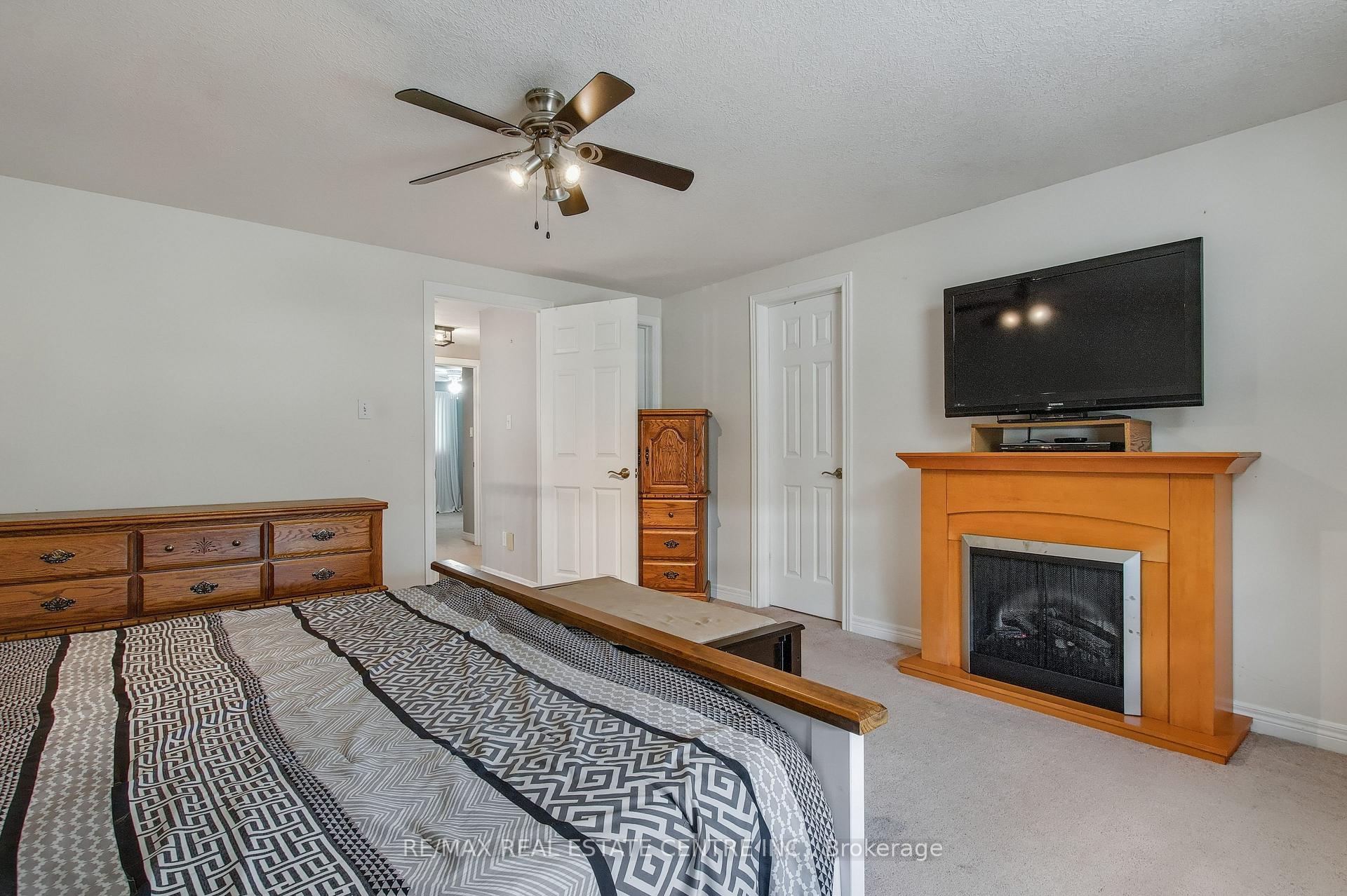 Photo 26 of 194 Hollyridge Crescent, Kitchener — HOMEH