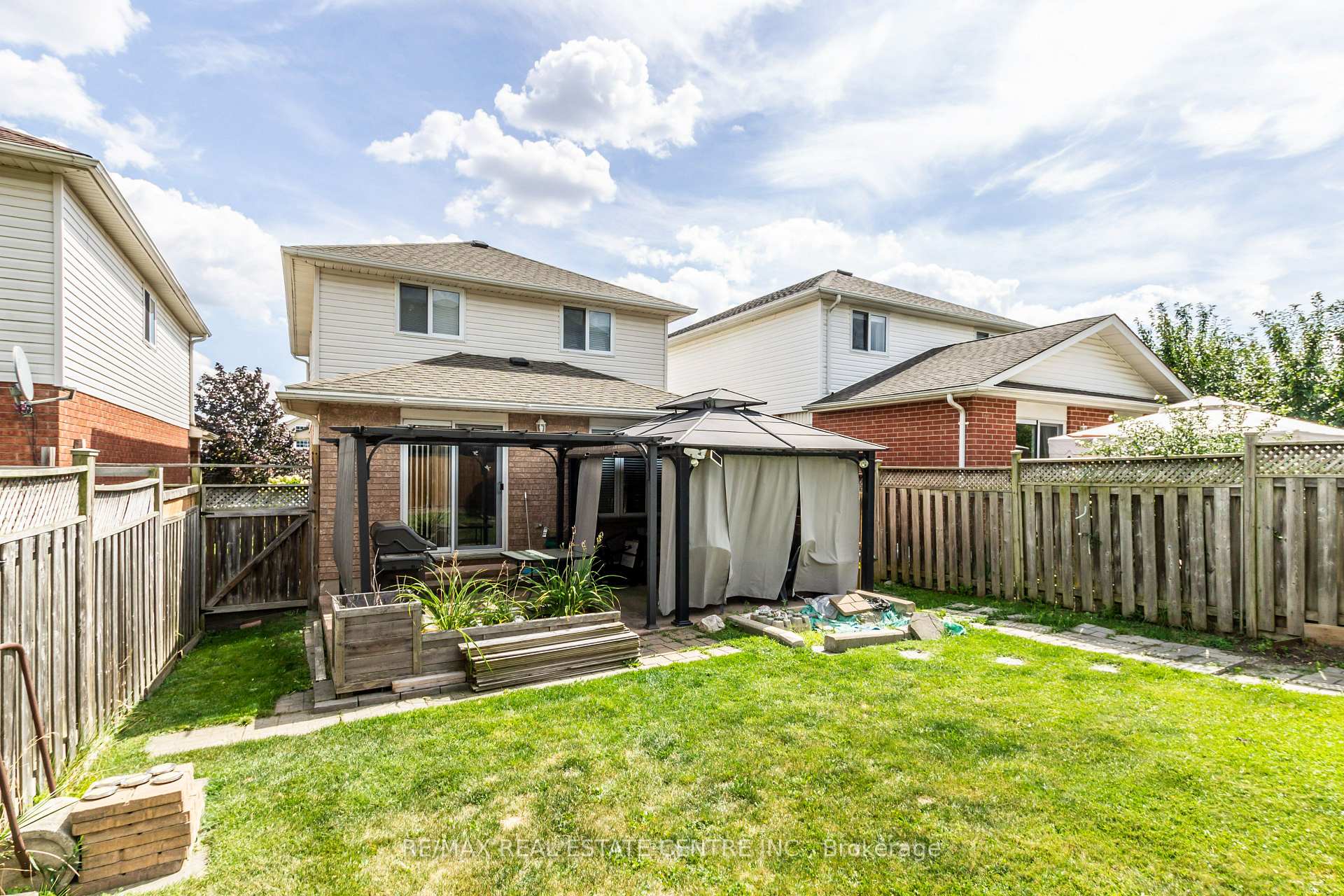 Photo 33 of 194 Hollyridge Crescent, Kitchener — HOMEH