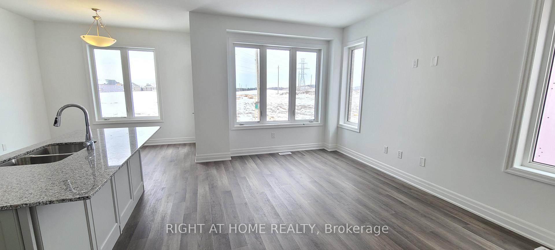 Photo 24 of 121 Forestwalk Street, Kitchener — HOMEH