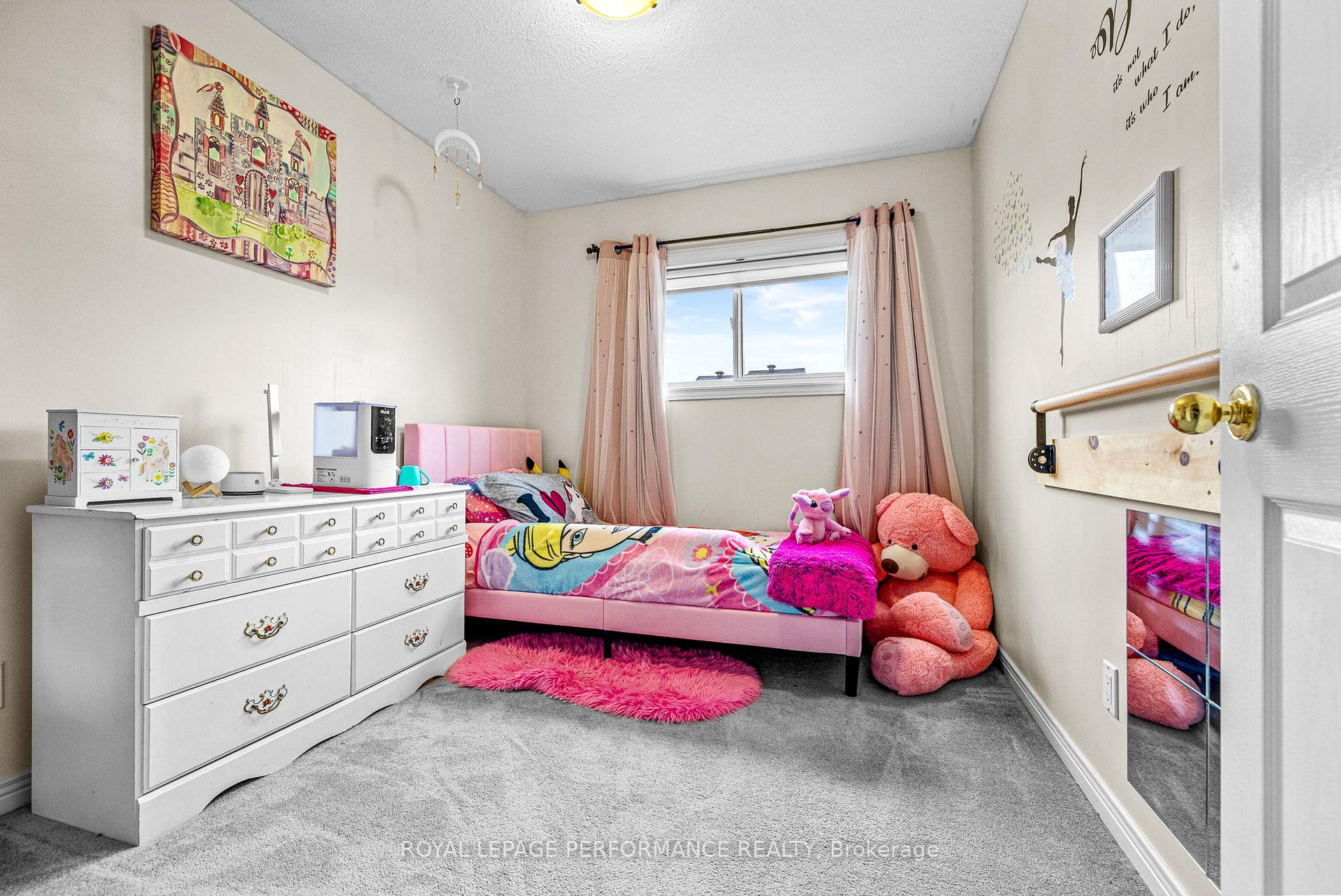 Photo 16 of 13 Milner Downs Crescent, Ottawa, Kanata - Emerald Meadows/Trailwest — HOMEH