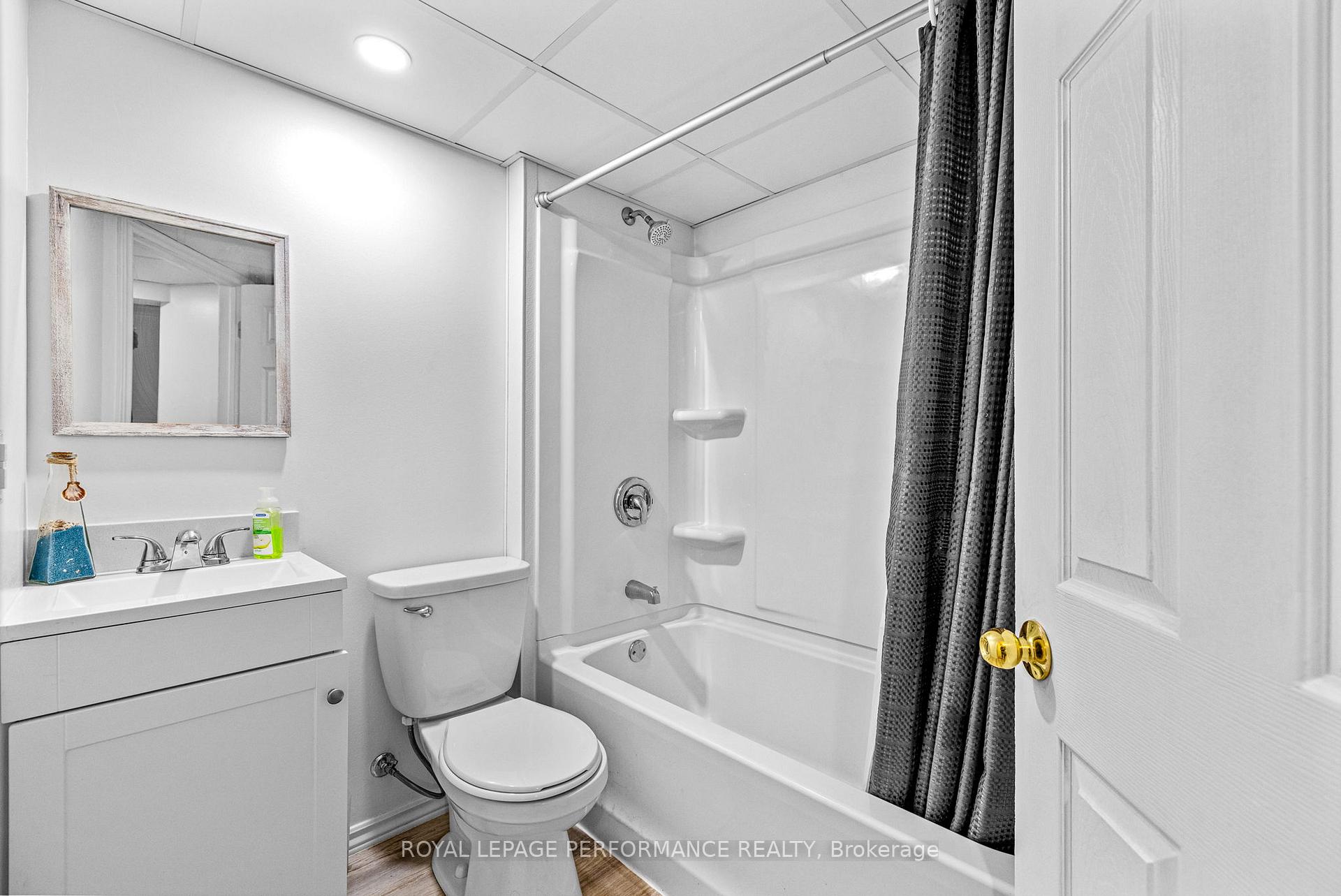 Photo 19 of 13 Milner Downs Crescent, Ottawa, Kanata - Emerald Meadows/Trailwest — HOMEH