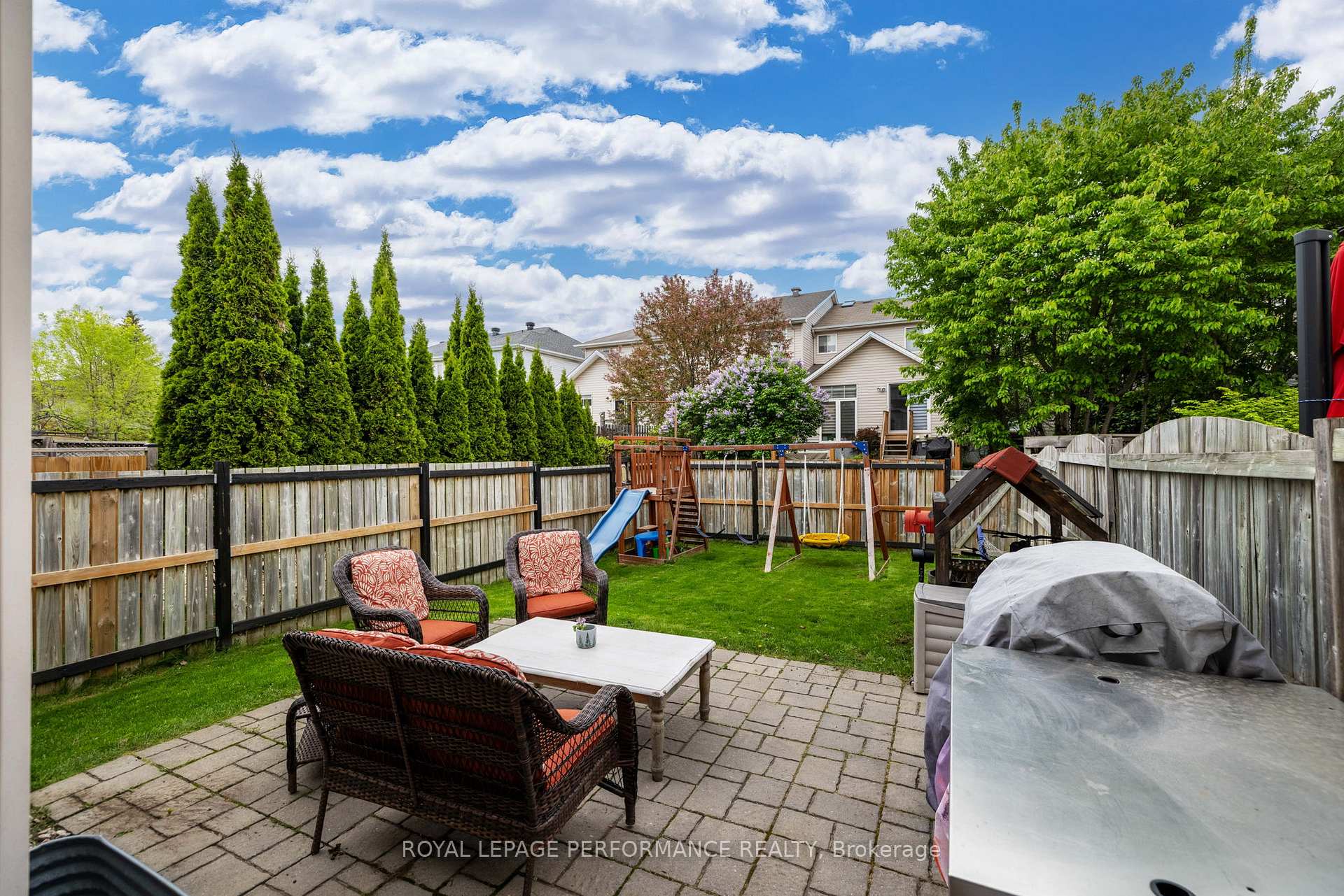 Photo 20 of 13 Milner Downs Crescent, Ottawa, Kanata - Emerald Meadows/Trailwest — HOMEH