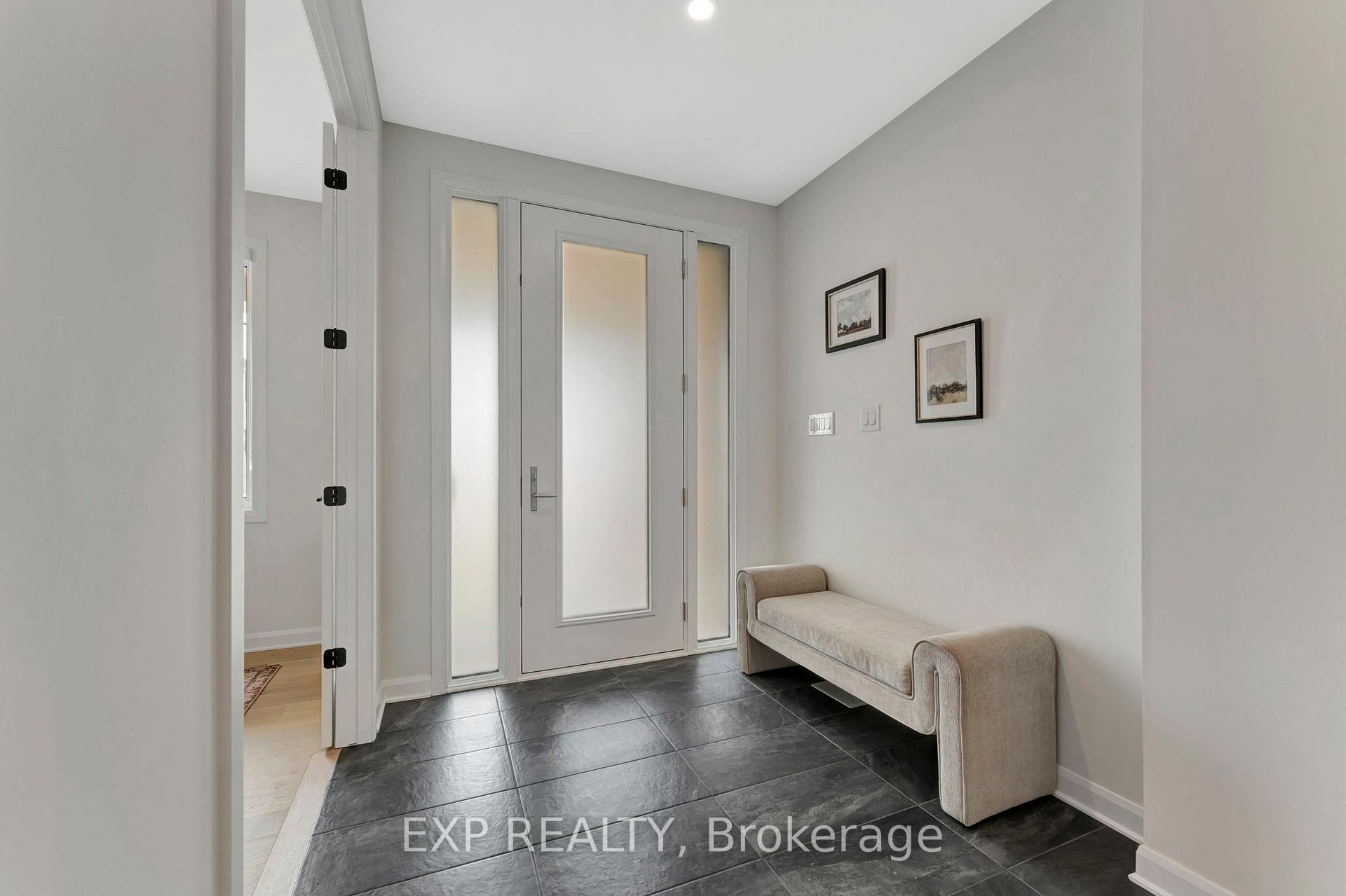 Photo 4 of 526 Anchor Circle, Ottawa, Mahogany Community — HOMEH