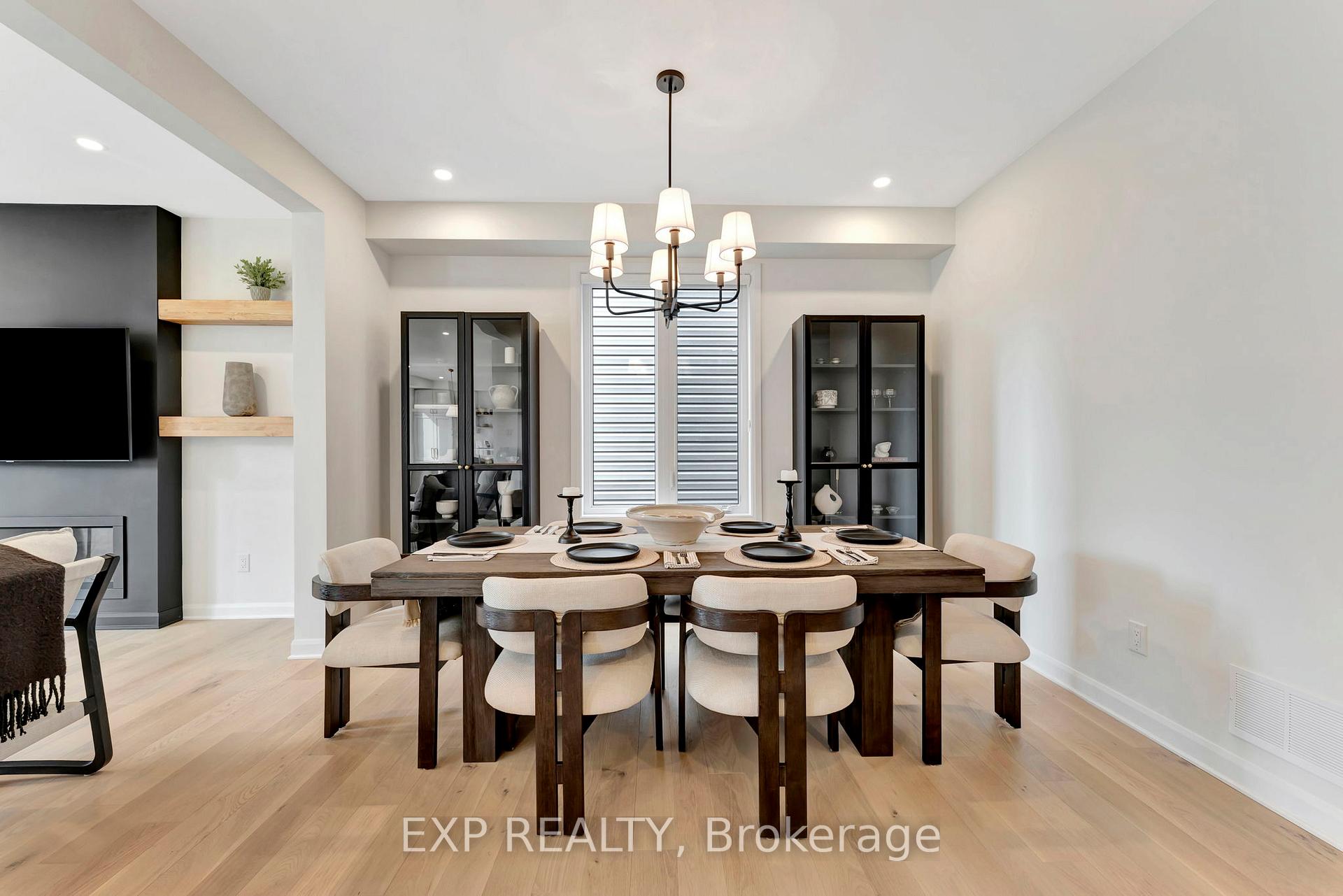 Photo 10 of 526 Anchor Circle, Ottawa, Mahogany Community — HOMEH