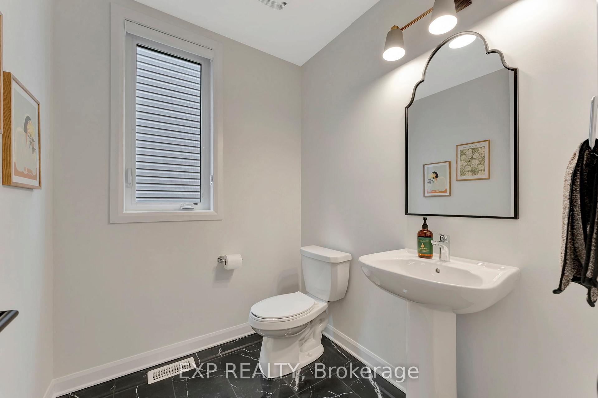 Photo 24 of 526 Anchor Circle, Ottawa, Mahogany Community — HOMEH