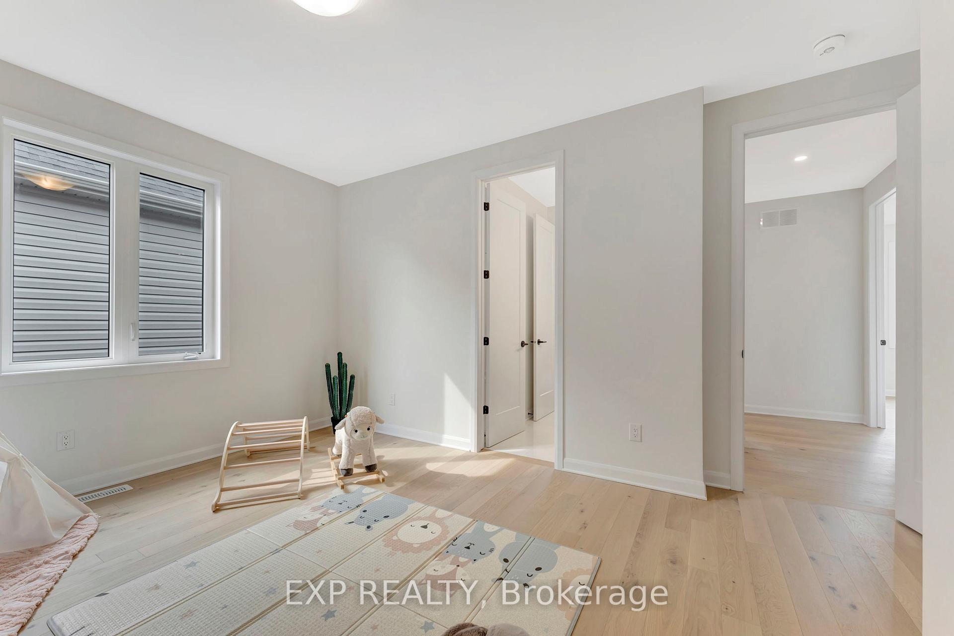 Photo 37 of 526 Anchor Circle, Ottawa, Mahogany Community — HOMEH