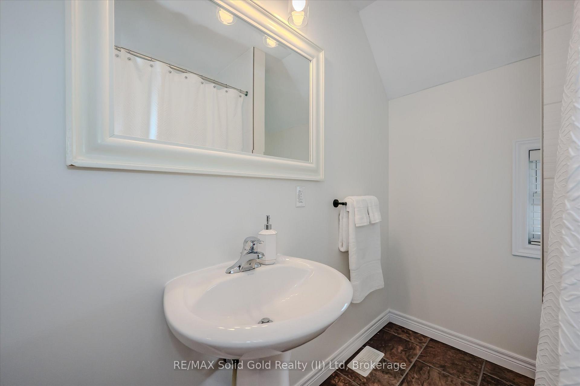 Photo 14 of 149 Joseph Street, Kitchener — HOMEH