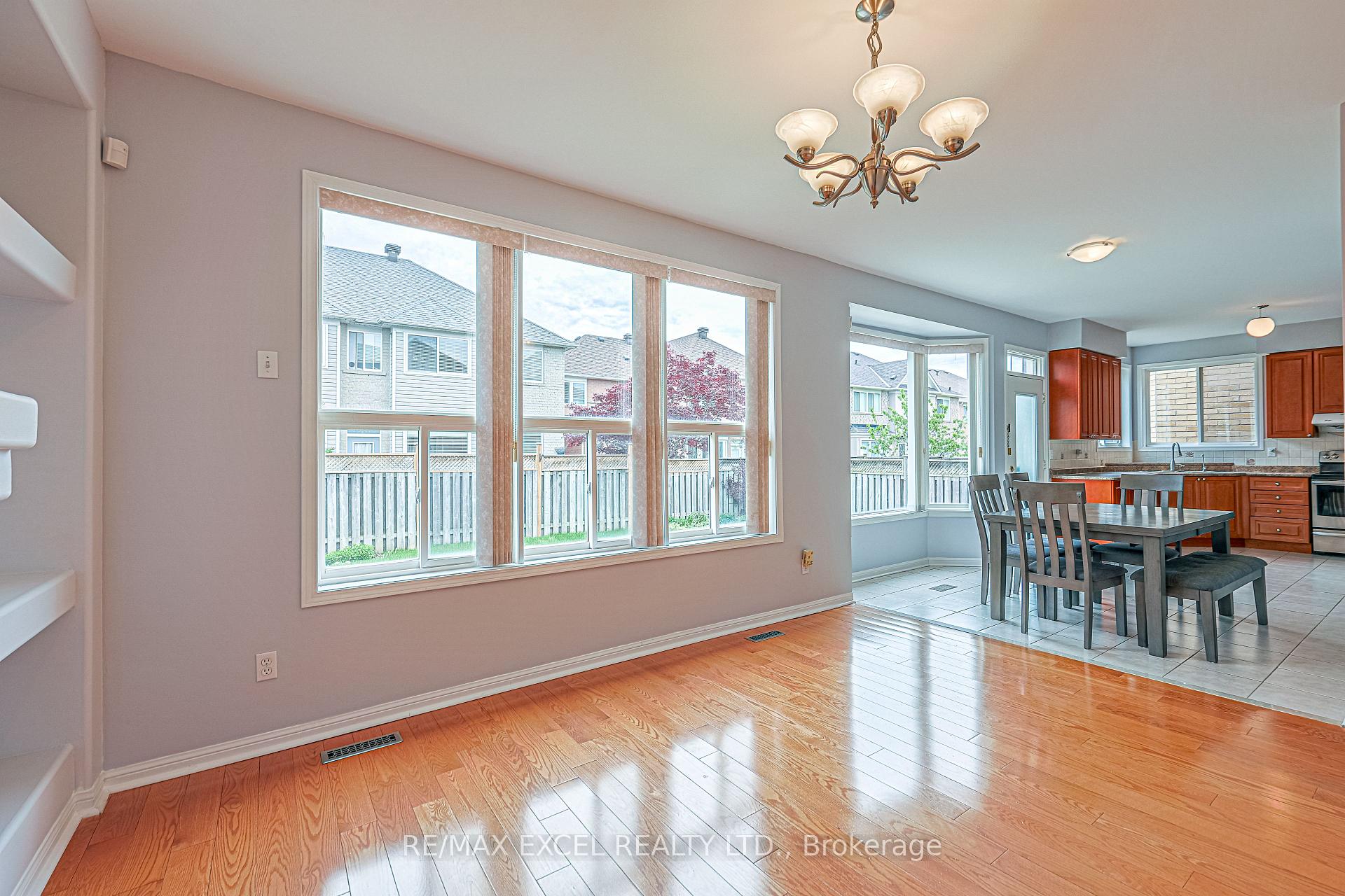 Photo 12 of 37 Baintree Street, Markham, Wismer — HOMEH