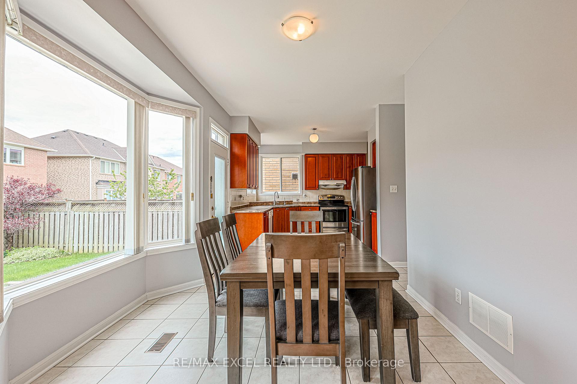 Photo 13 of 37 Baintree Street, Markham, Wismer — HOMEH