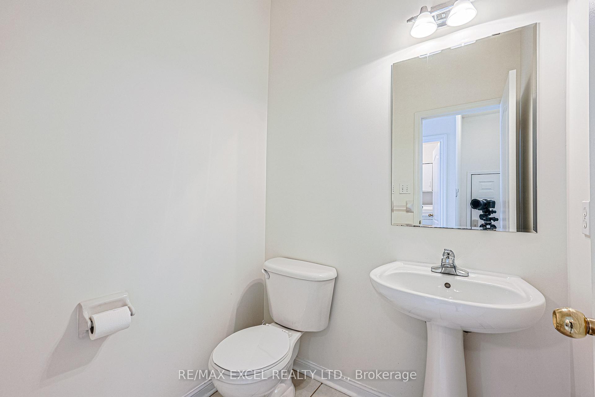 Photo 14 of 37 Baintree Street, Markham, Wismer — HOMEH