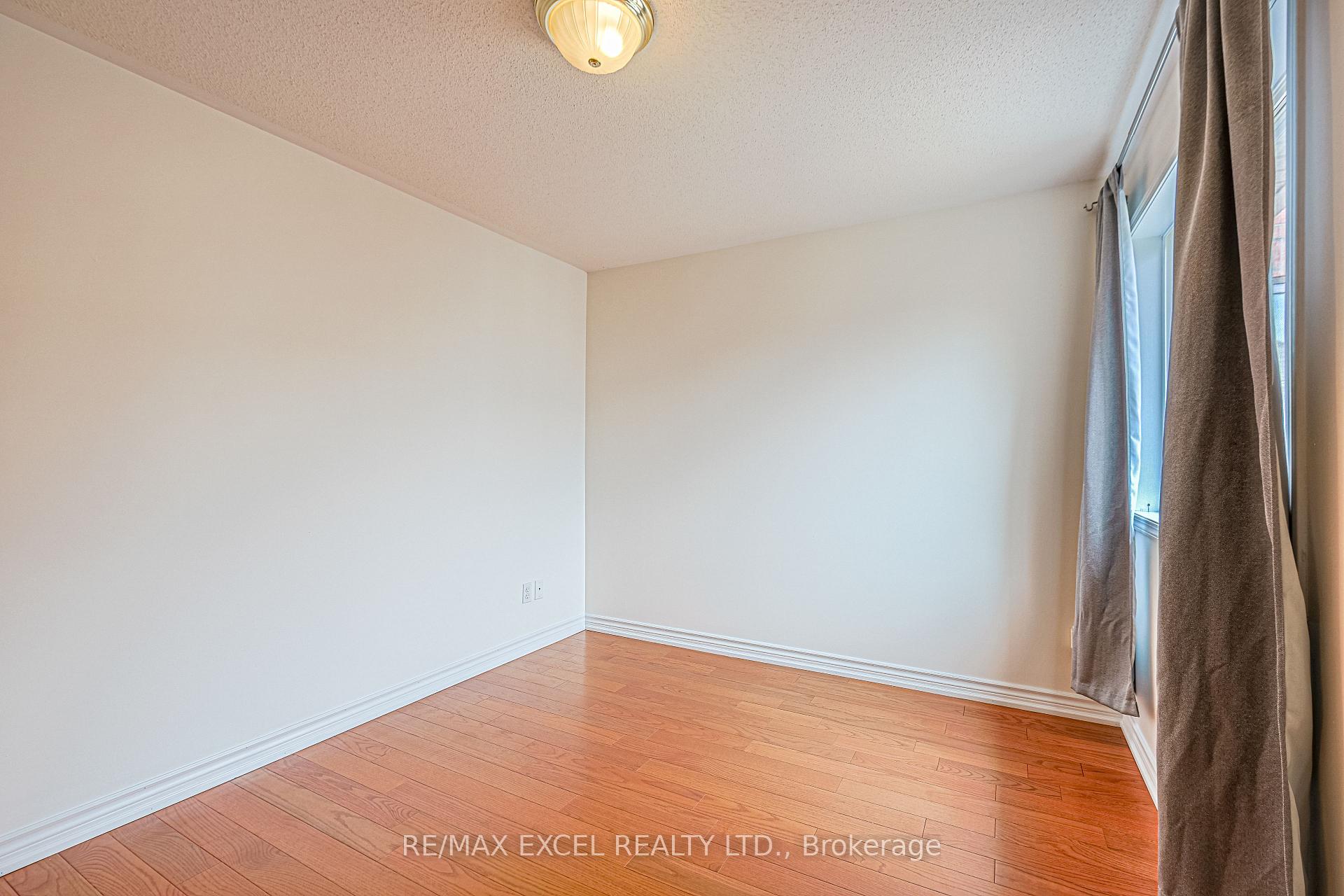 Photo 22 of 37 Baintree Street, Markham, Wismer — HOMEH