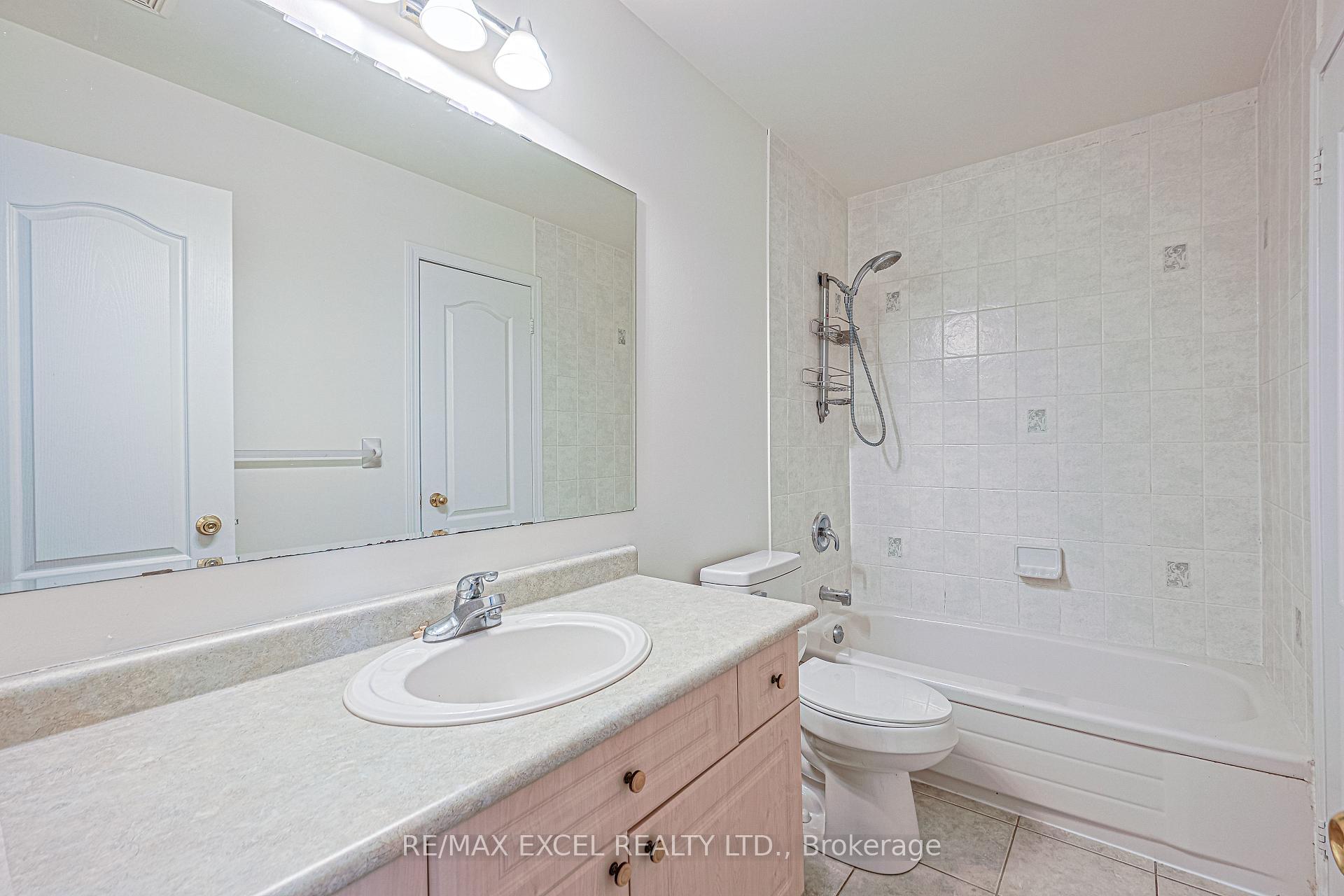 Photo 24 of 37 Baintree Street, Markham, Wismer — HOMEH