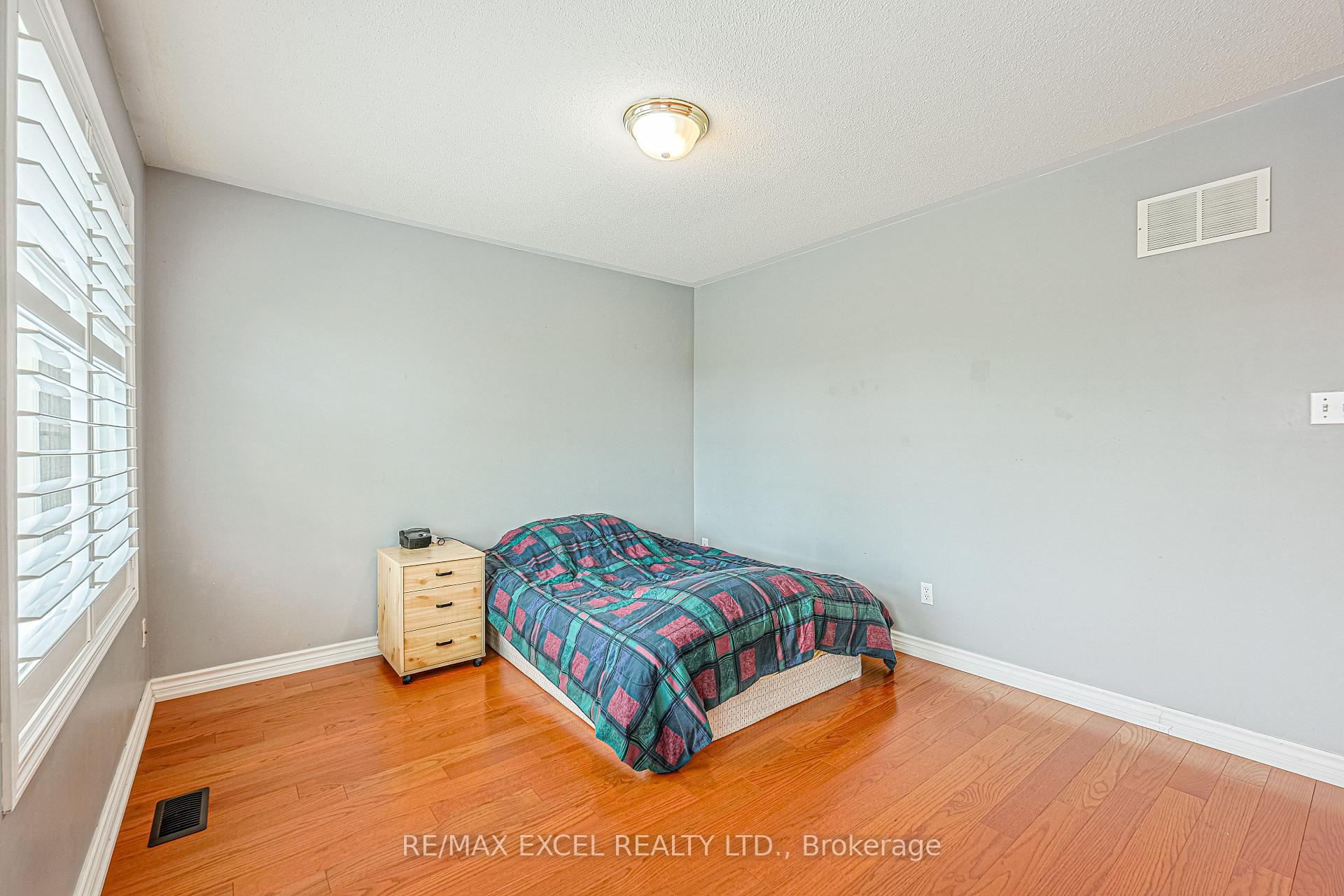 Photo 25 of 37 Baintree Street, Markham, Wismer — HOMEH