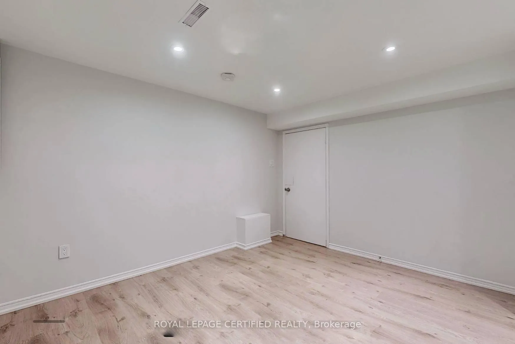 Photo 6 of Unit BASEMENT LEVEL, 46 Michener Crescent, Markham, Raymerville — HOMEH