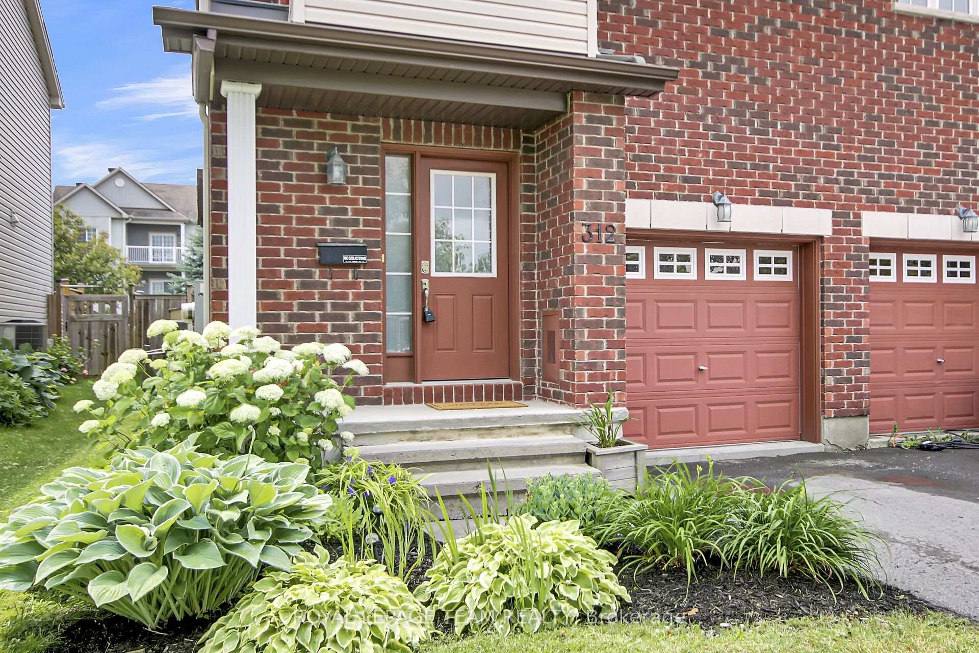 Photo 2 of 312 Amici Terrace, Ottawa, Kanata - Emerald Meadows/Trailwest — HOMEH