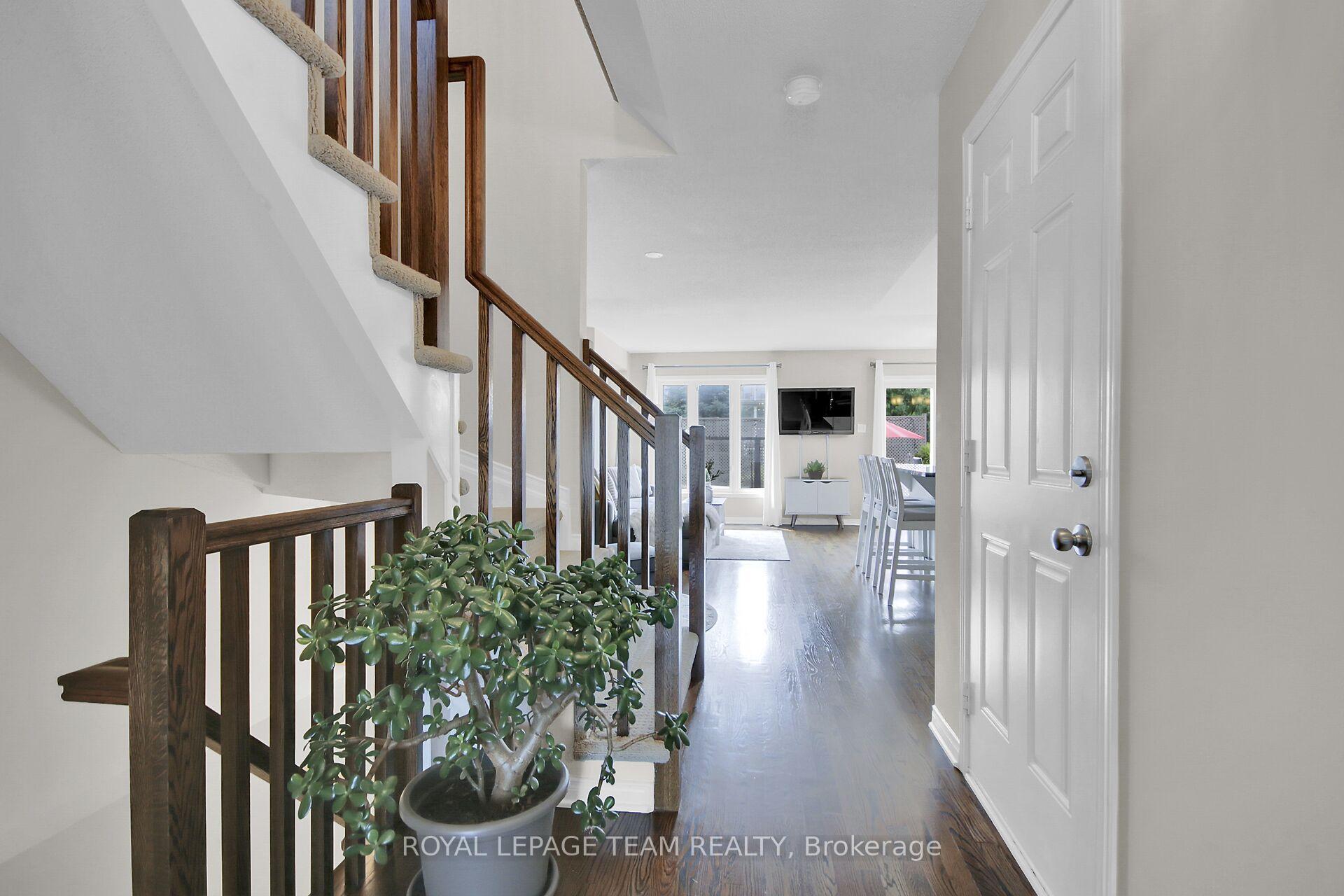 Photo 5 of 312 Amici Terrace, Ottawa, Kanata - Emerald Meadows/Trailwest — HOMEH