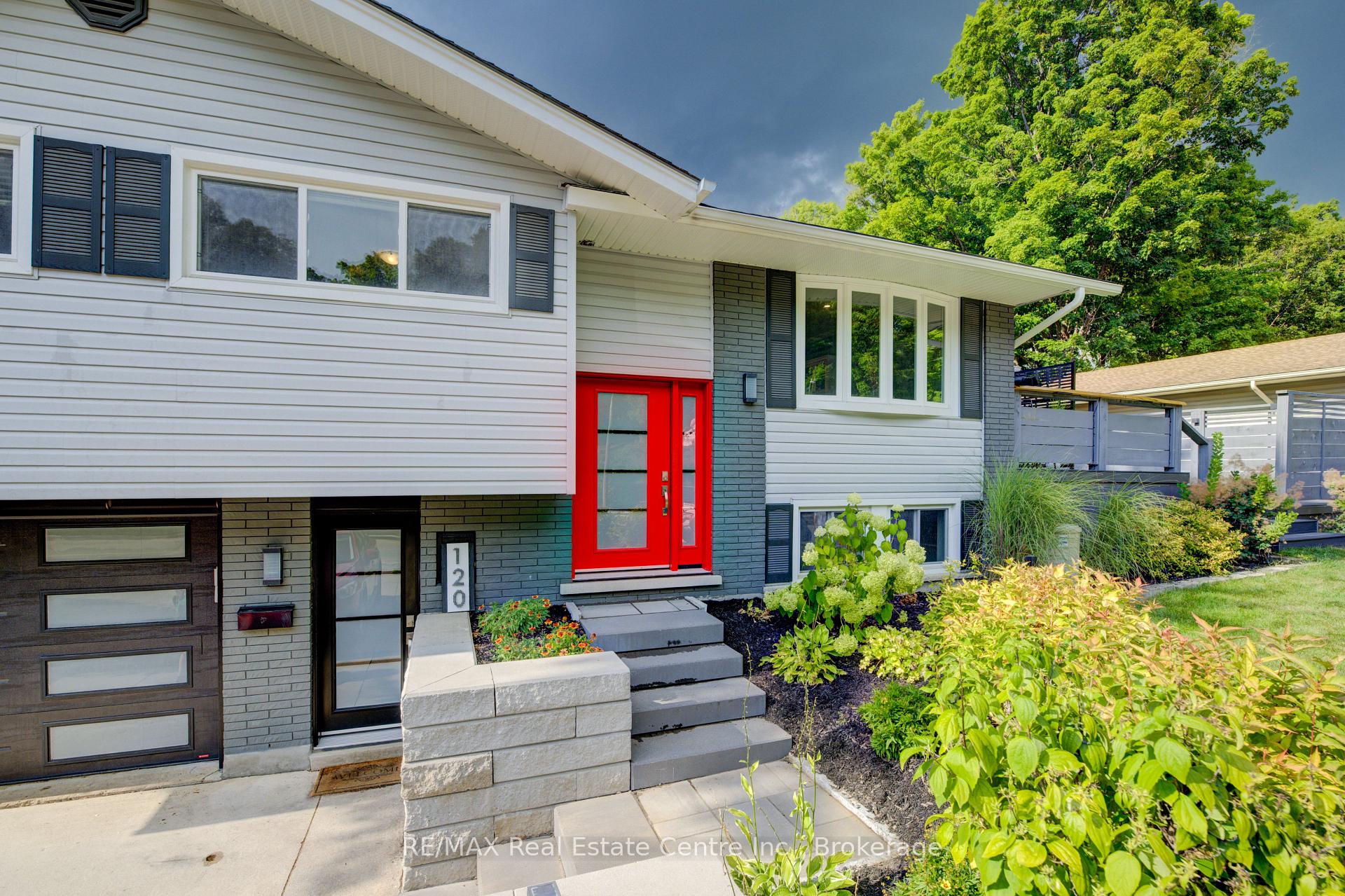Photo 3 of 120 Rennie Drive, Kitchener — HOMEH