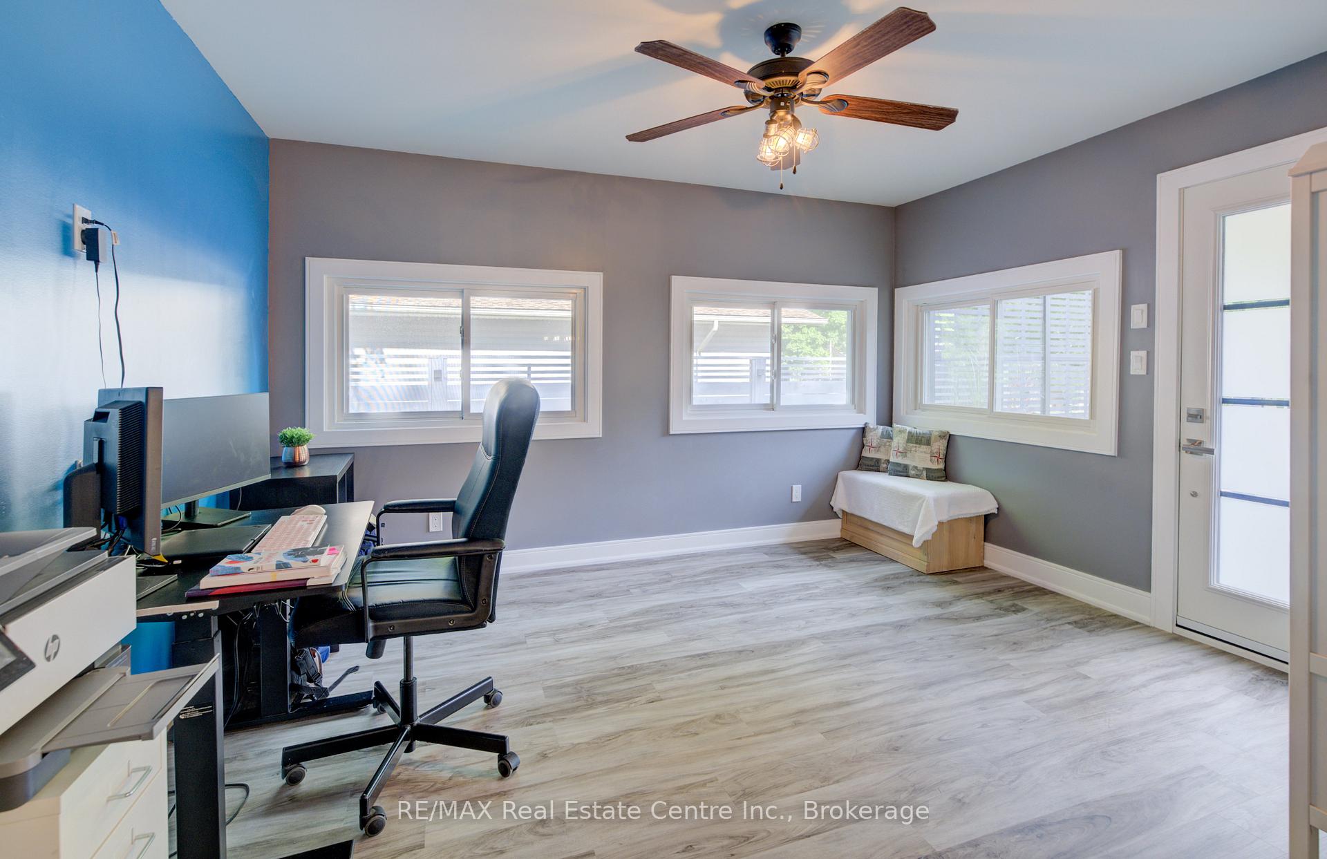 Photo 10 of 120 Rennie Drive, Kitchener — HOMEH