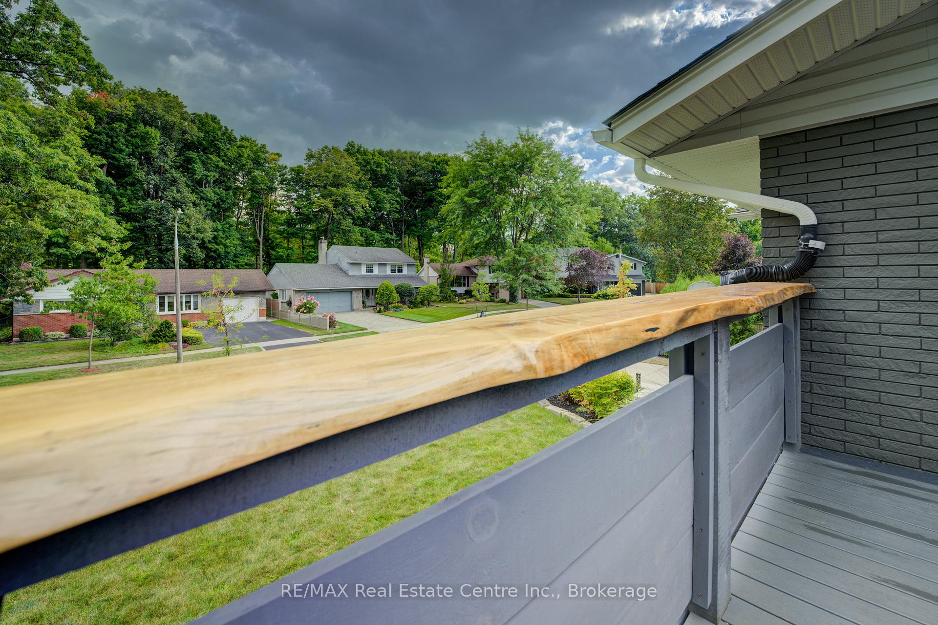 Photo 13 of 120 Rennie Drive, Kitchener — HOMEH