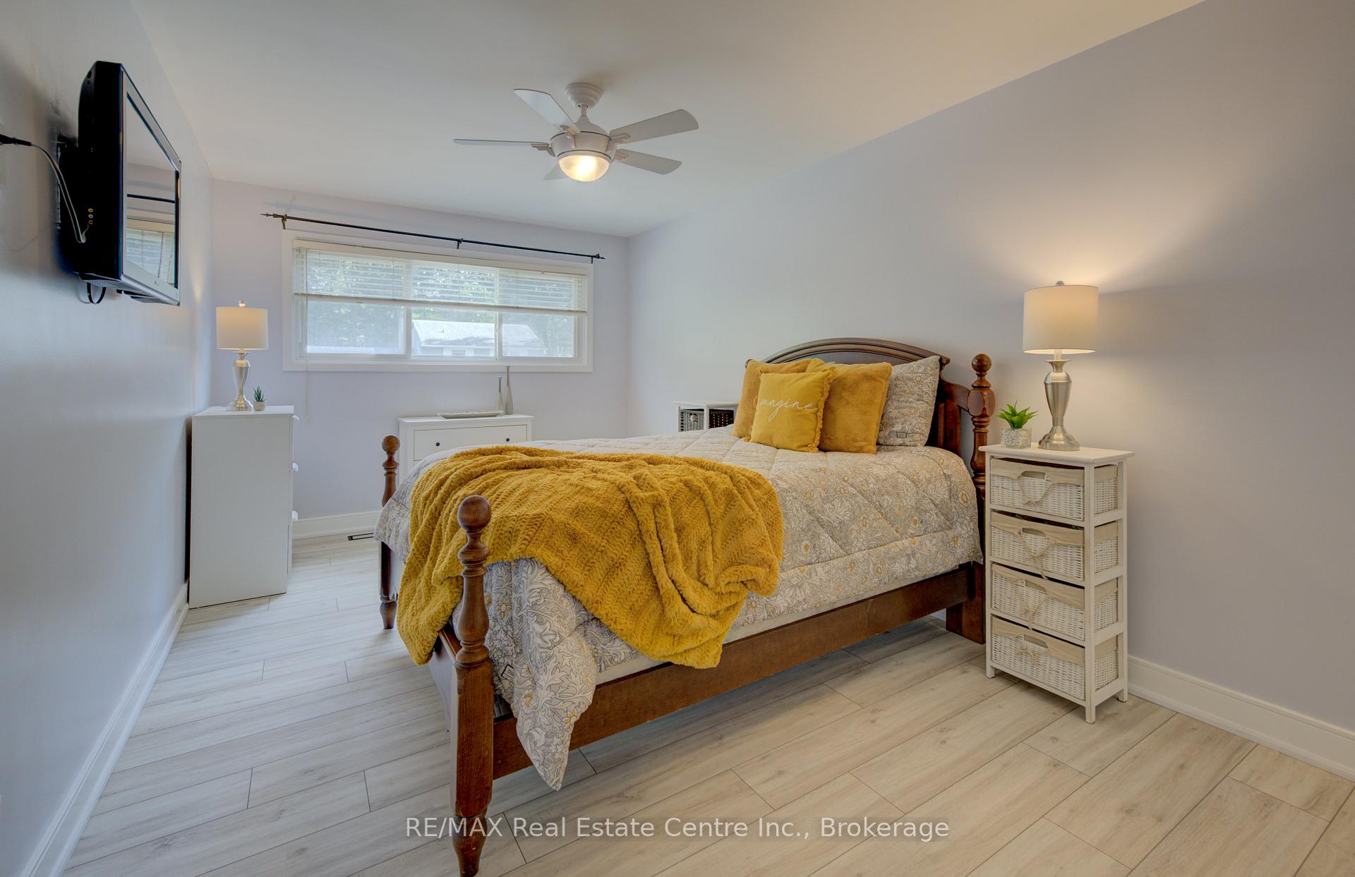 Photo 16 of 120 Rennie Drive, Kitchener — HOMEH