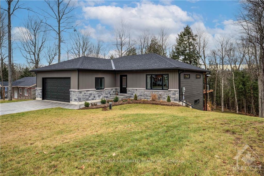 Photo 1 of 195 Maple Street, Lanark Highlands, Lanark Highlands (Dalhousie) Twp — HOMEH