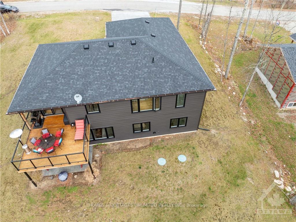 Photo 3 of 195 Maple Street, Lanark Highlands, Lanark Highlands (Dalhousie) Twp — HOMEH