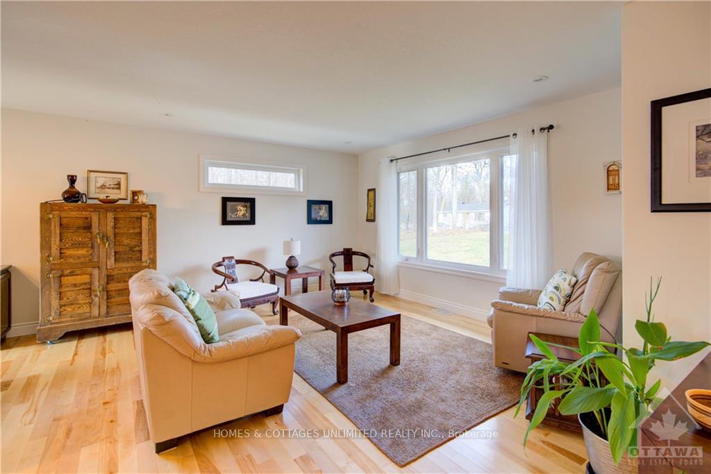 Photo 9 of 195 Maple Street, Lanark Highlands, Lanark Highlands (Dalhousie) Twp — HOMEH