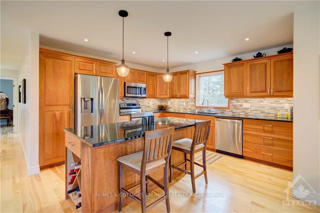 Photo 13 of 195 Maple Street, Lanark Highlands, Lanark Highlands (Dalhousie) Twp — HOMEH