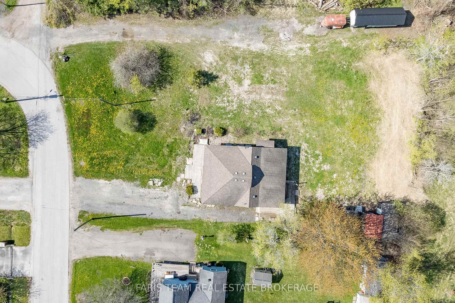 Photo 21 of 1042 Cameron Street, Innisfil, Rural Innisfil — HOMEH