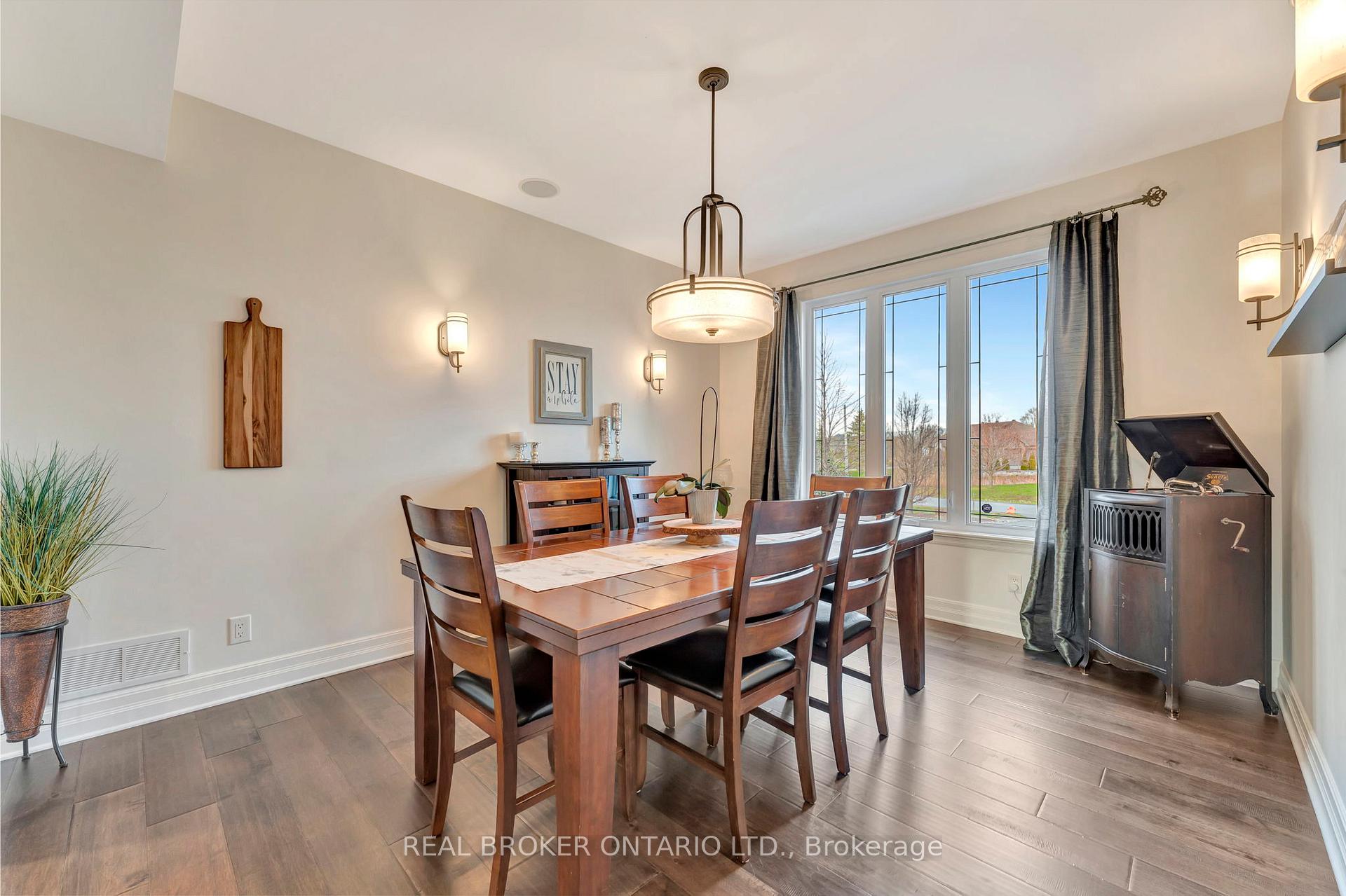 Photo 6 of 1040 Black Canary Drive, Ottawa, Manotick East to Manotick Station — HOMEH