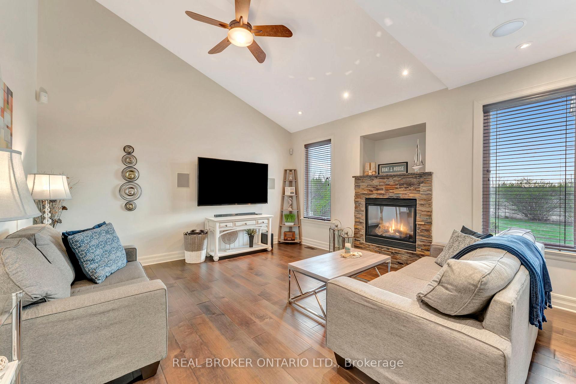 Photo 8 of 1040 Black Canary Drive, Ottawa, Manotick East to Manotick Station — HOMEH
