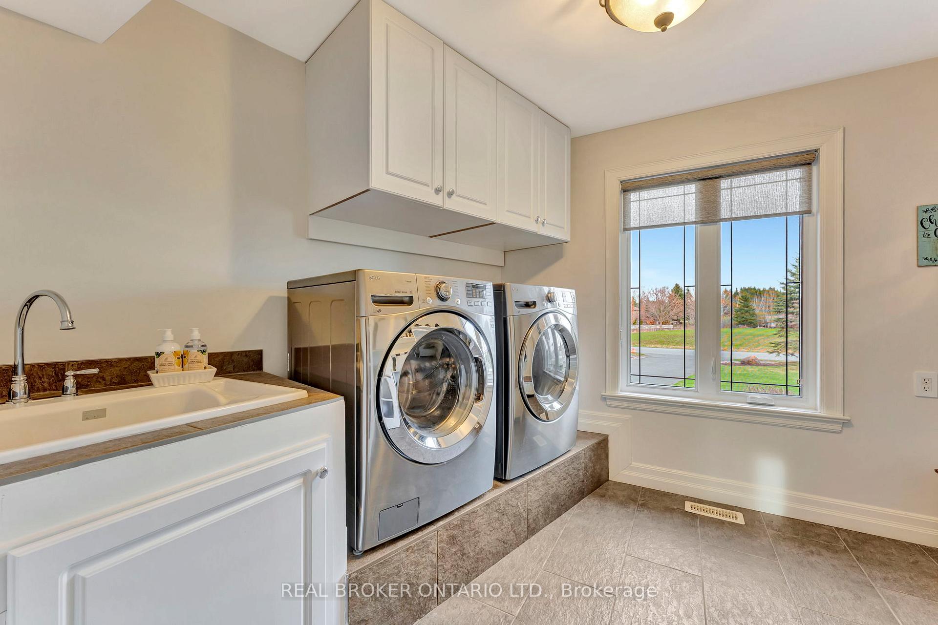 Photo 20 of 1040 Black Canary Drive, Ottawa, Manotick East to Manotick Station — HOMEH
