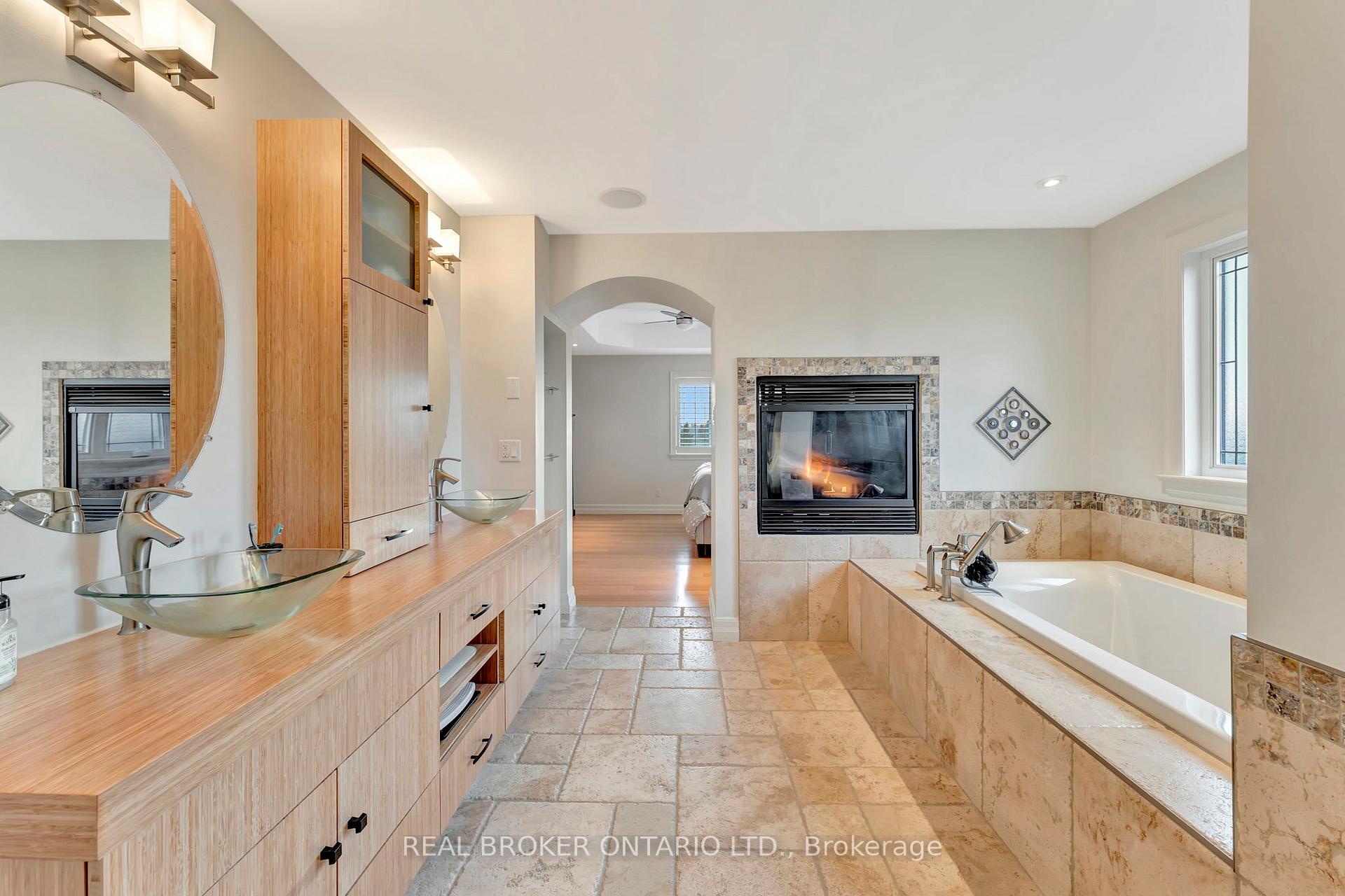 Photo 27 of 1040 Black Canary Drive, Ottawa, Manotick East to Manotick Station — HOMEH