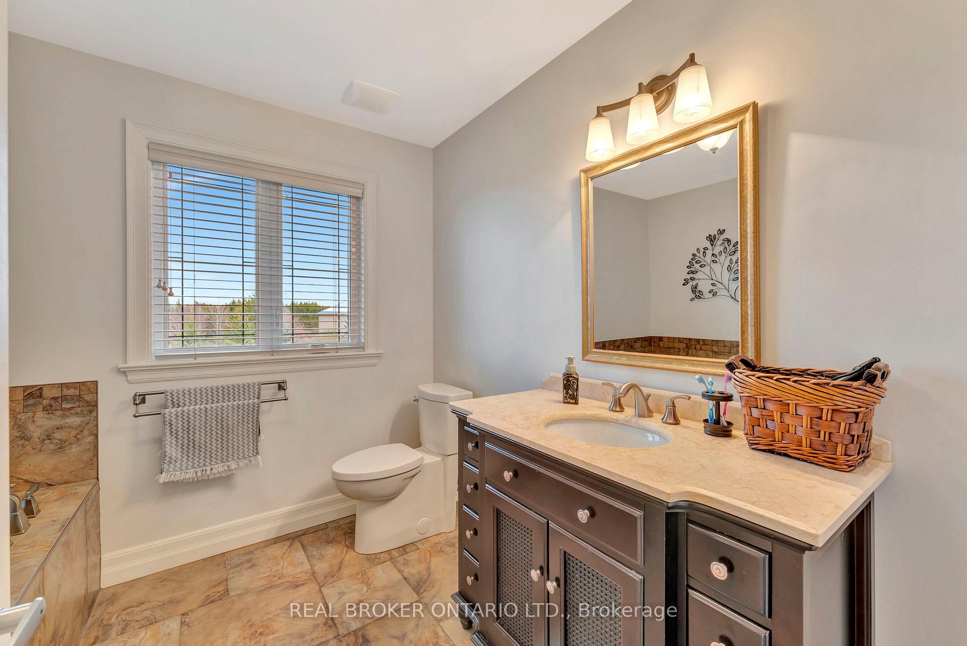 Photo 32 of 1040 Black Canary Drive, Ottawa, Manotick East to Manotick Station — HOMEH