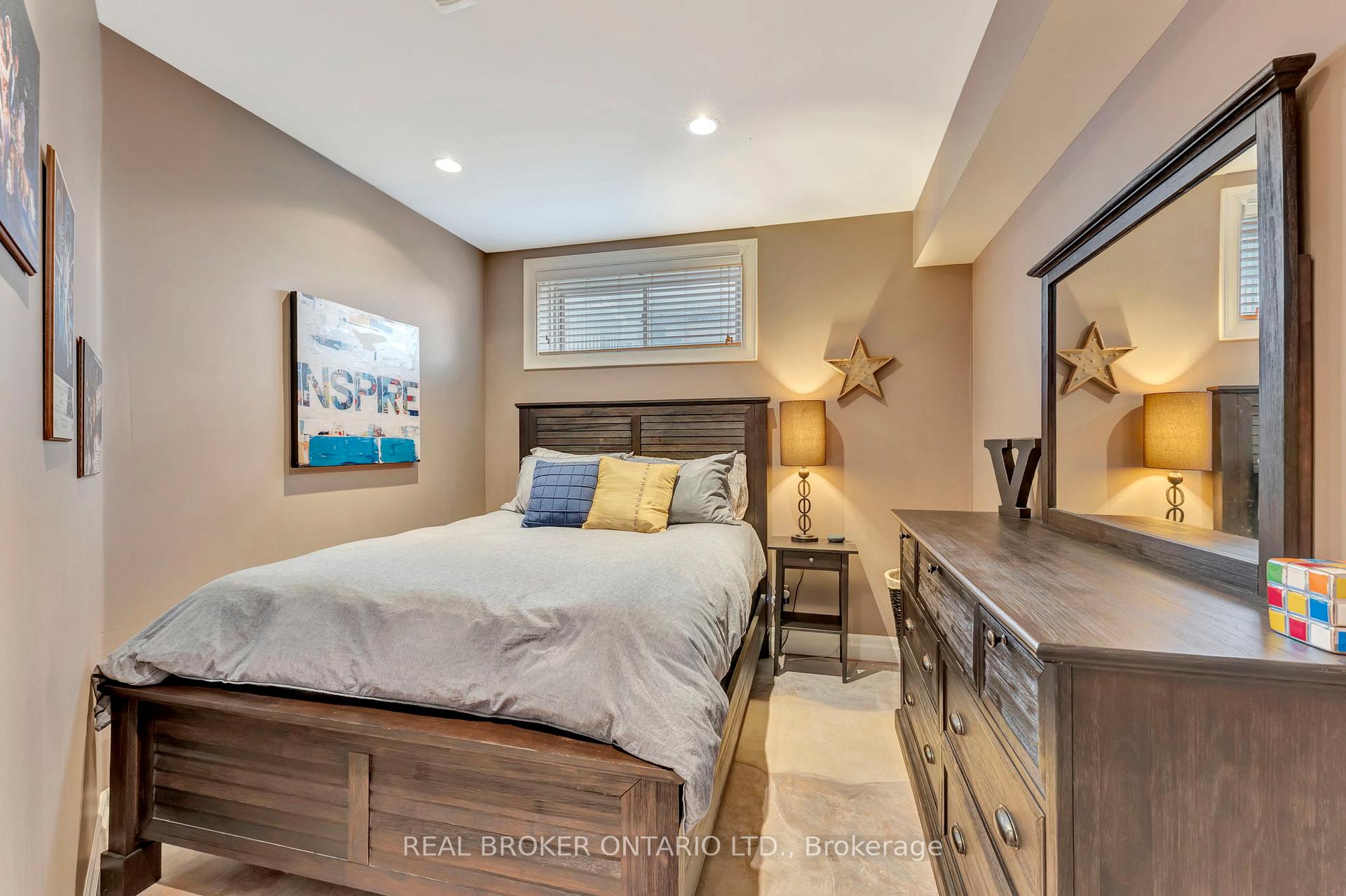 Photo 35 of 1040 Black Canary Drive, Ottawa, Manotick East to Manotick Station — HOMEH