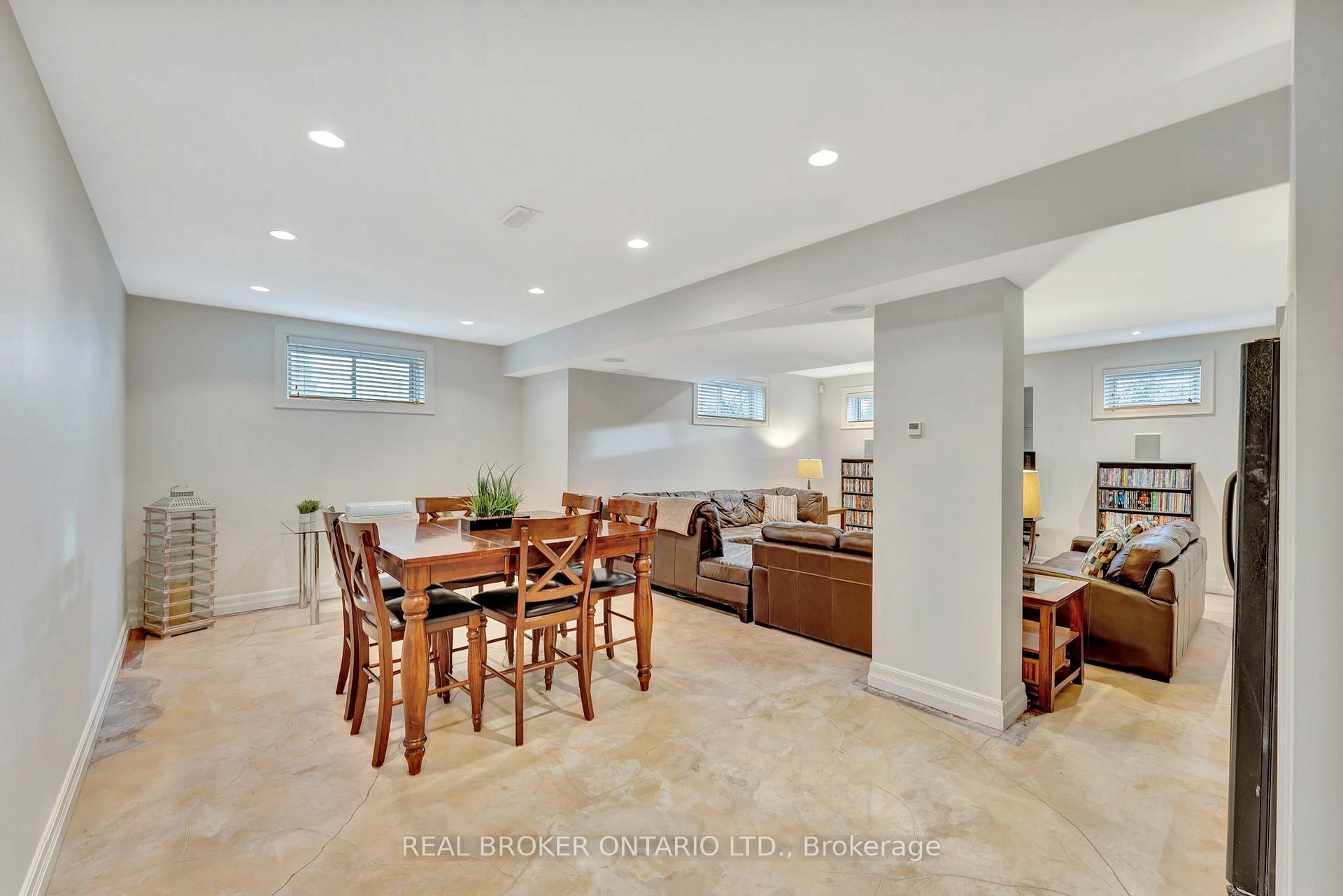 Photo 36 of 1040 Black Canary Drive, Ottawa, Manotick East to Manotick Station — HOMEH